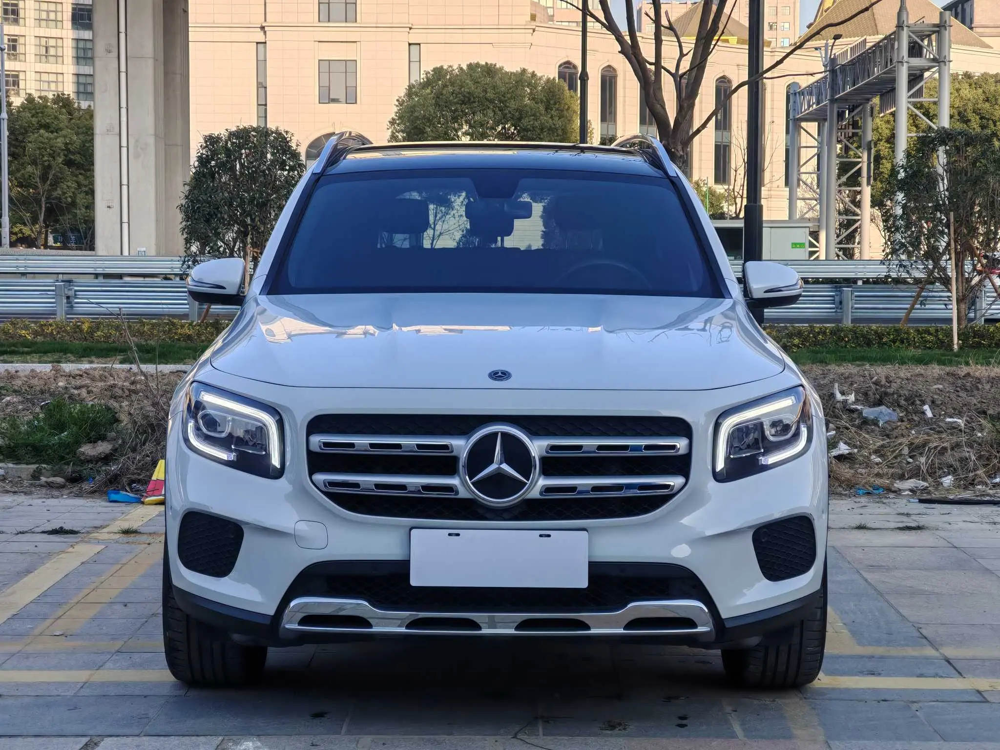 Mercedes-Benz GLB  из Китая