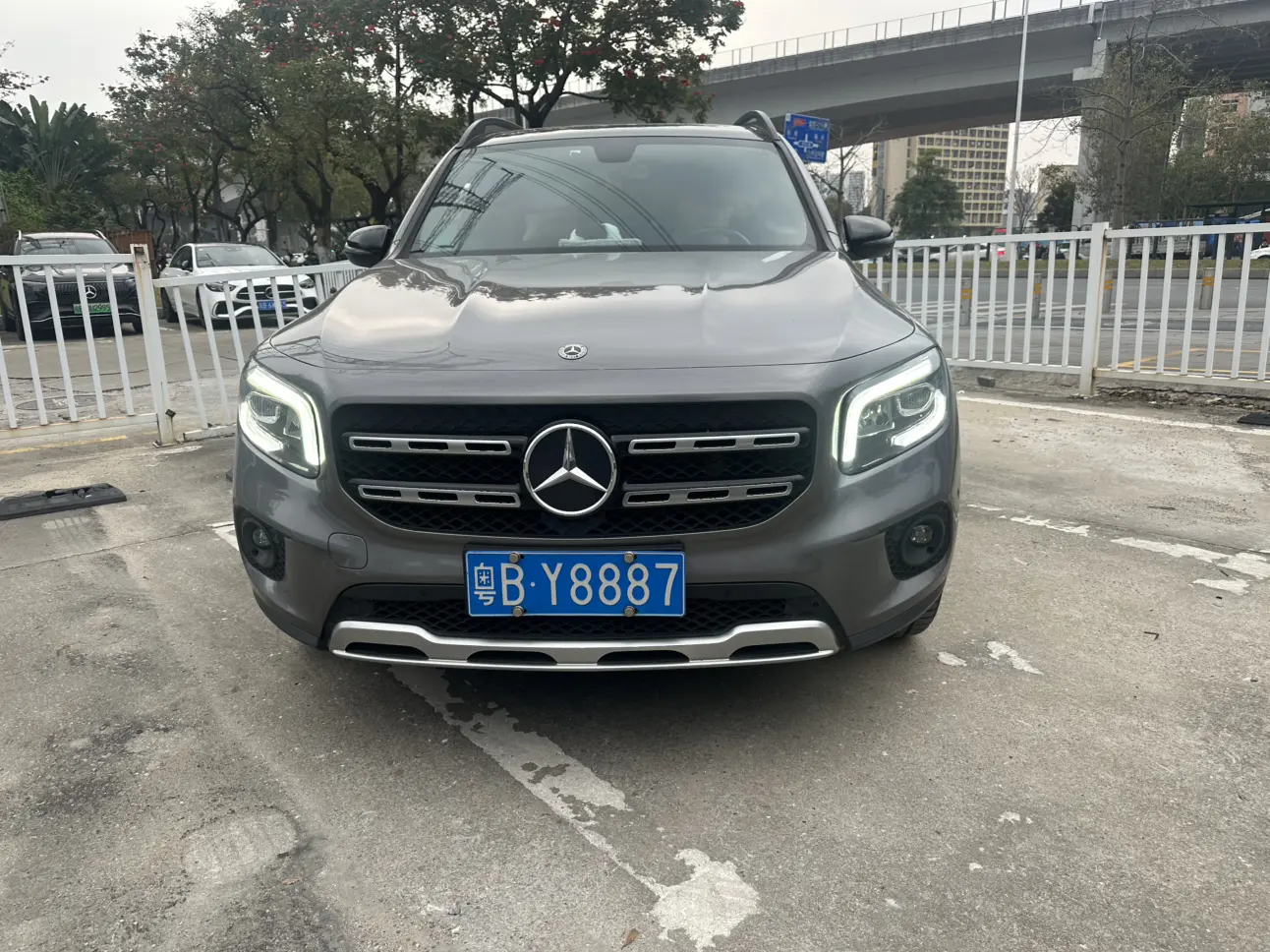 Mercedes-Benz GLB  из Китая