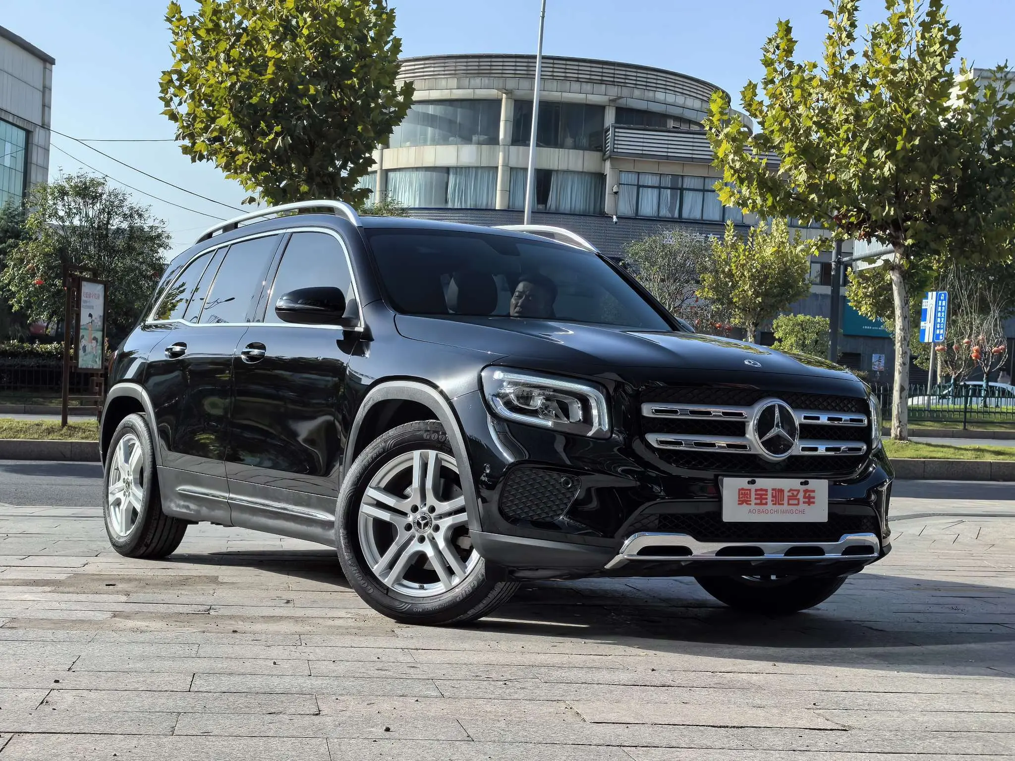 Mercedes-Benz GLB  из Китая