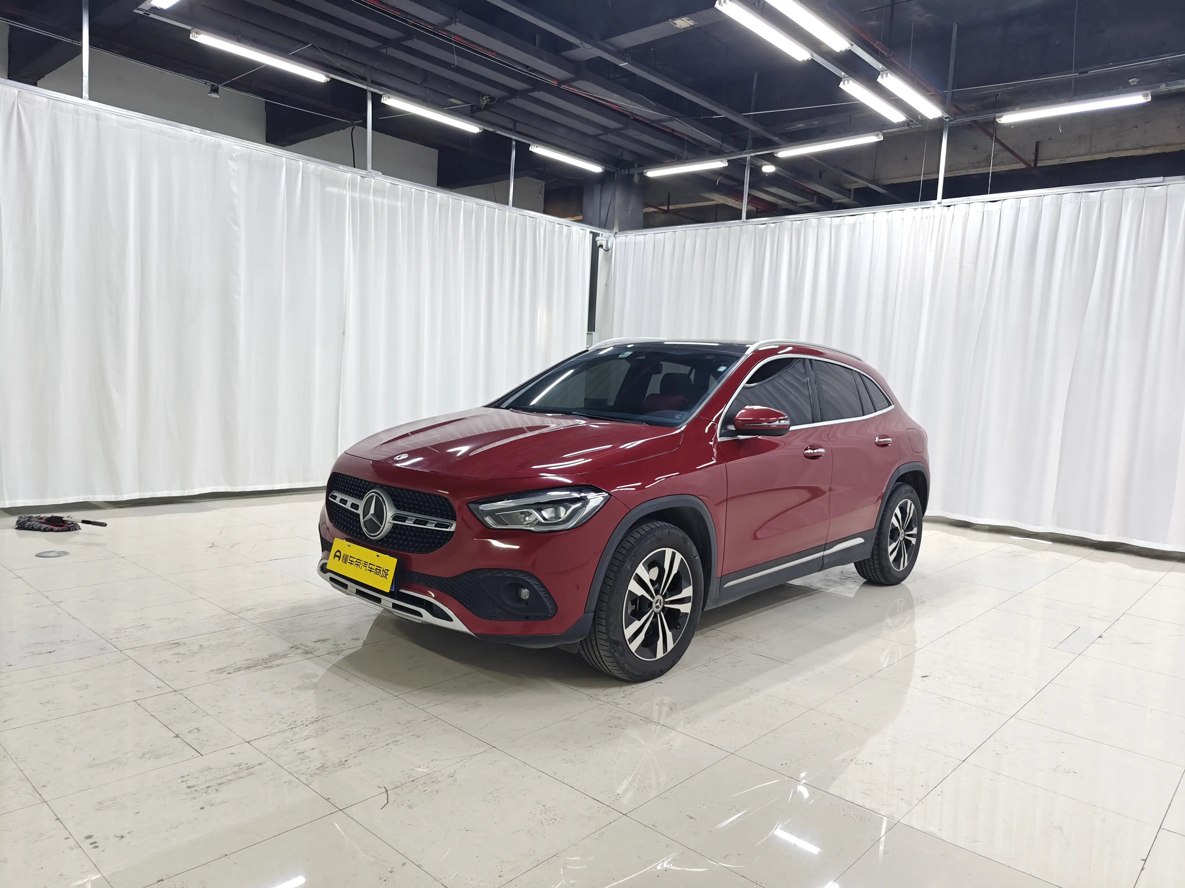 Mercedes-Benz GLA  из Китая
