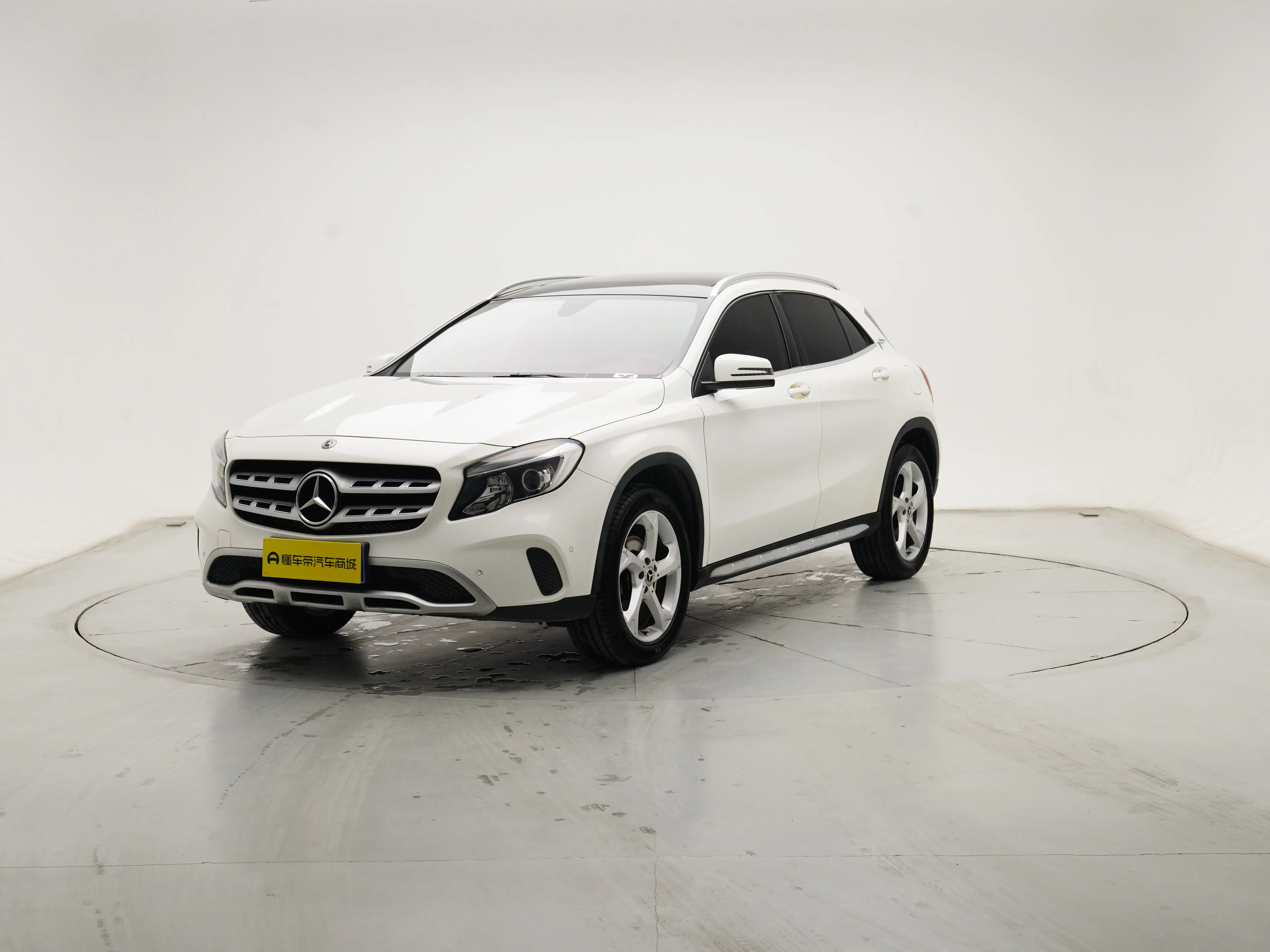 Mercedes-Benz GLA  из Китая