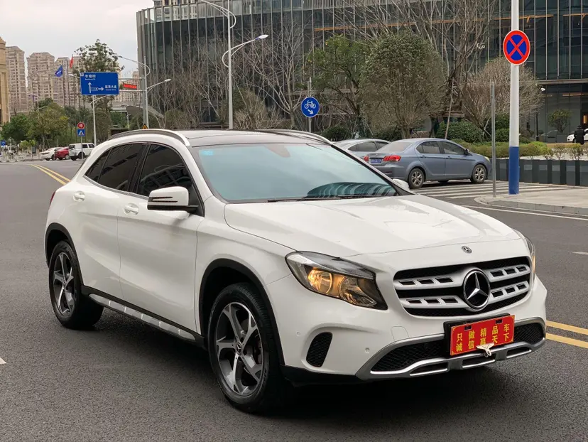Mercedes-Benz GLA  из Китая
