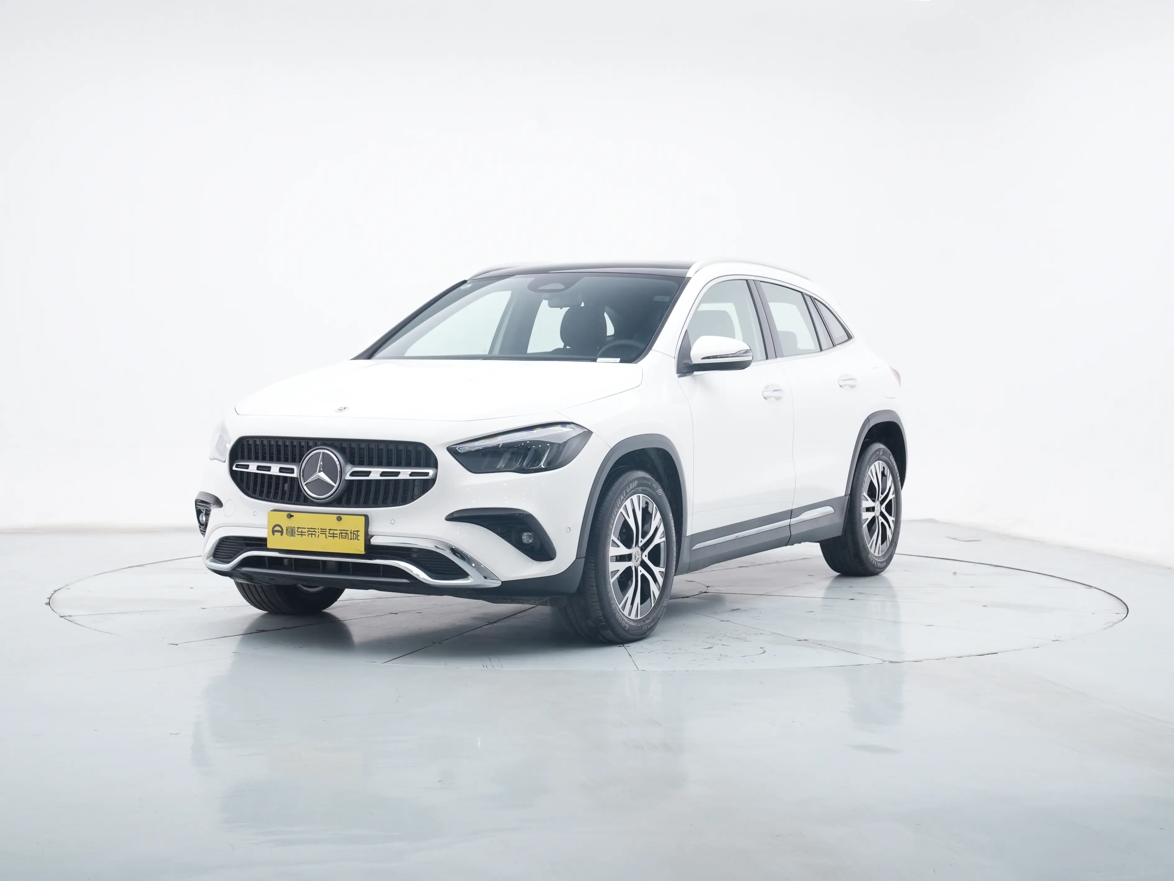 Mercedes-Benz GLA  из Китая