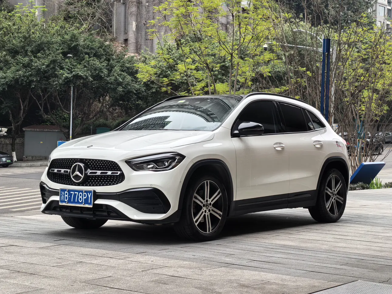 Mercedes-Benz GLA  из Китая