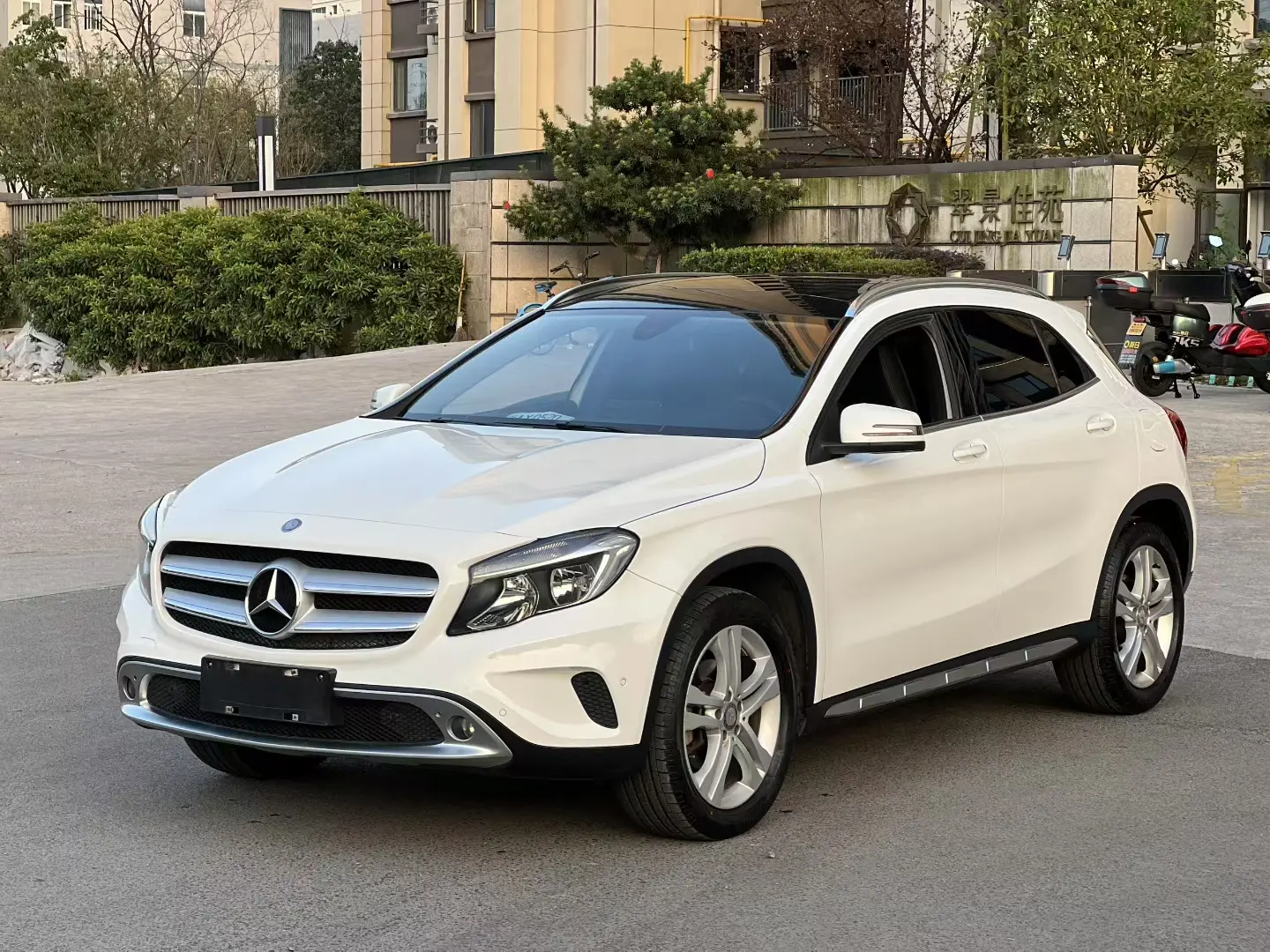 Mercedes-Benz GLA  из Китая