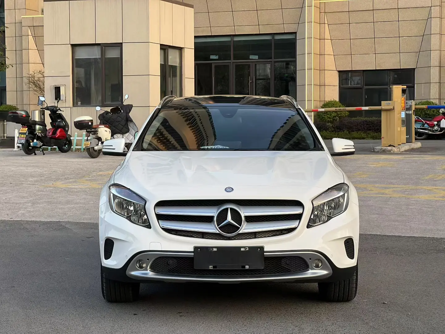Mercedes-Benz GLA  из Китая