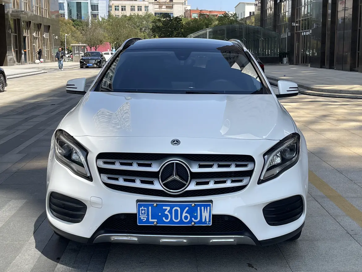 Mercedes-Benz GLA  из Китая