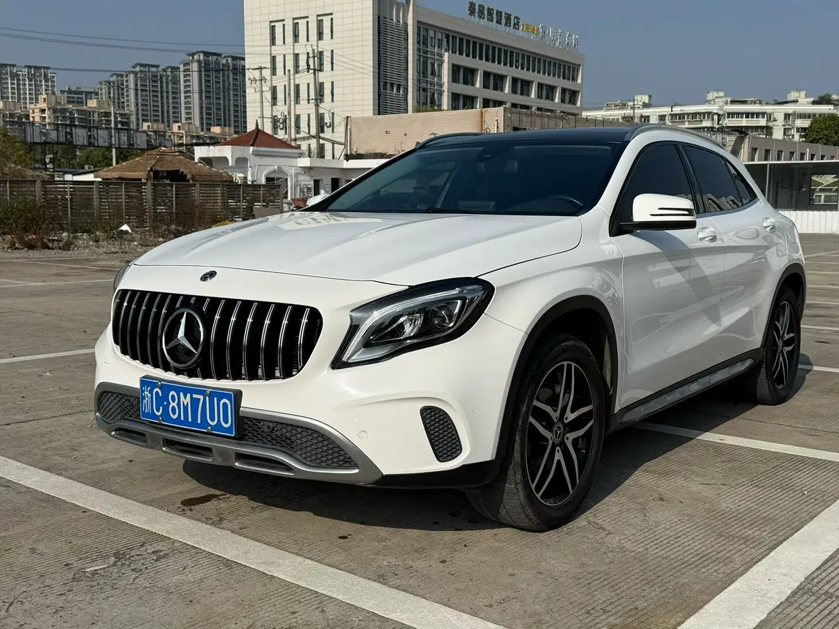 Mercedes-Benz GLA  из Китая