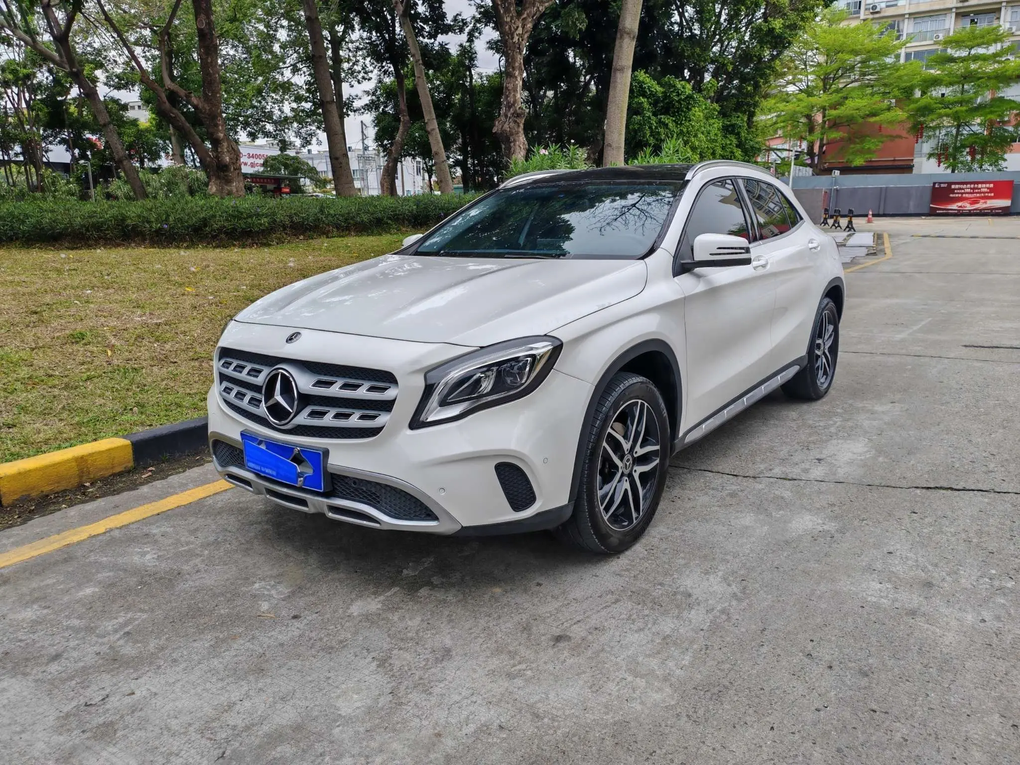 Mercedes-Benz GLA  из Китая
