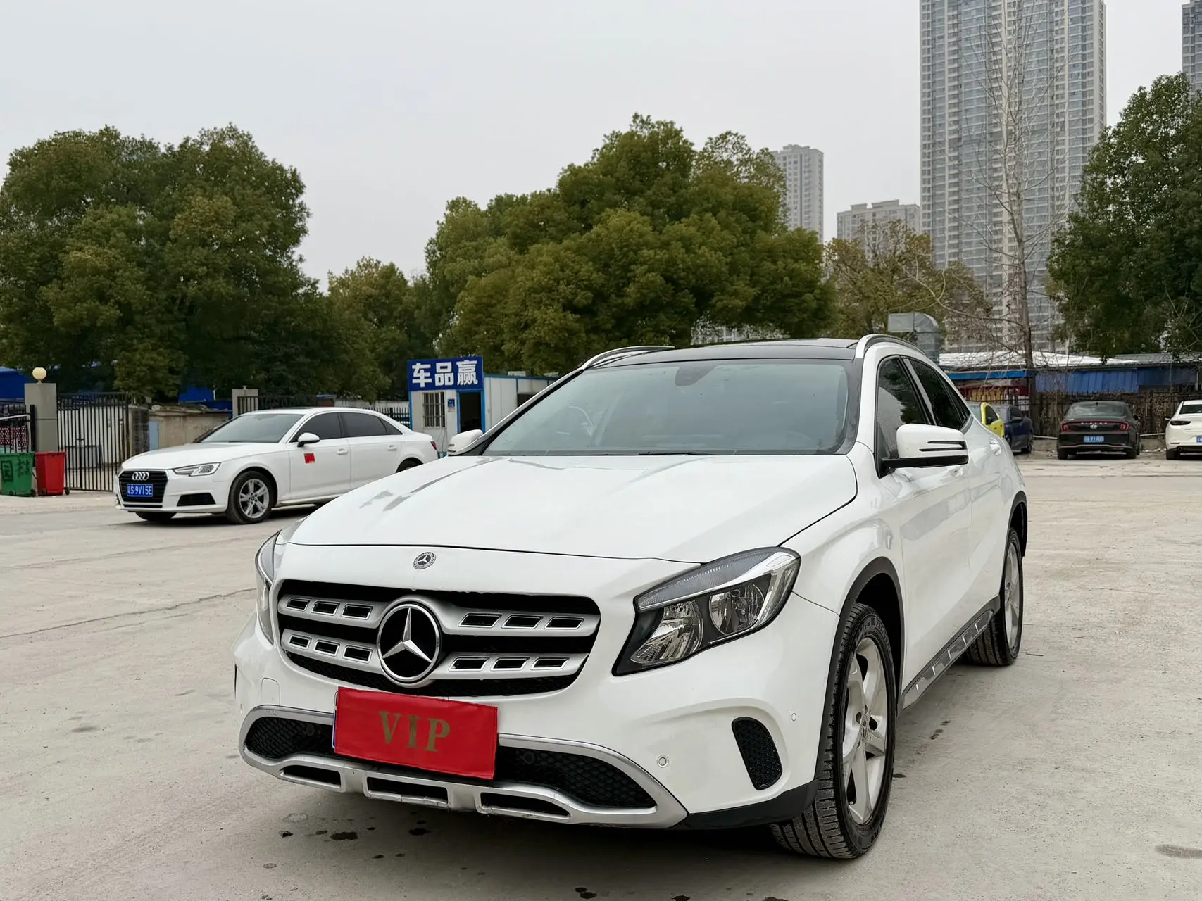 Mercedes-Benz GLA  из Китая