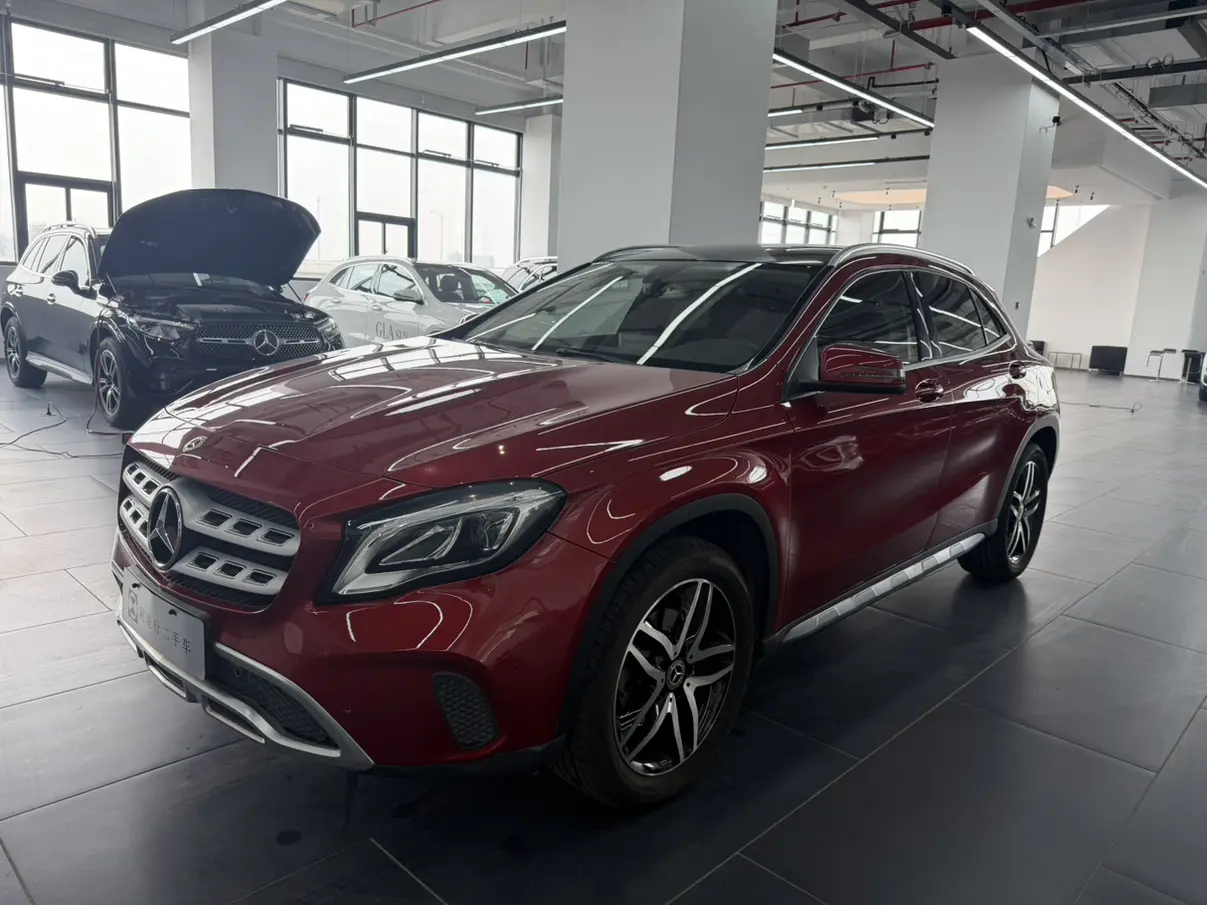 Mercedes-Benz GLA  из Китая