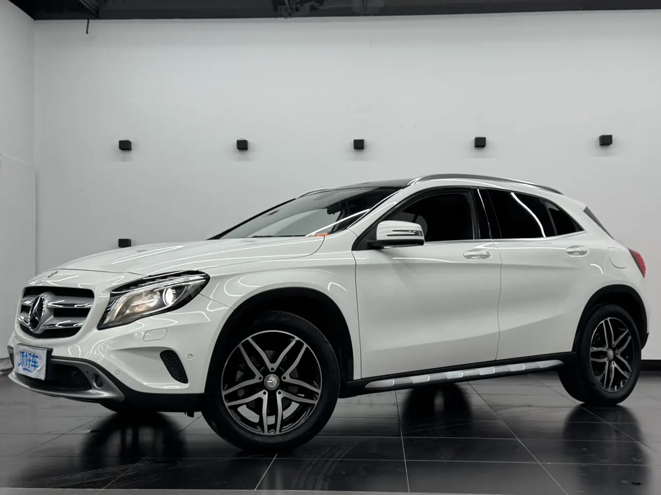 Mercedes-Benz GLA  из Китая