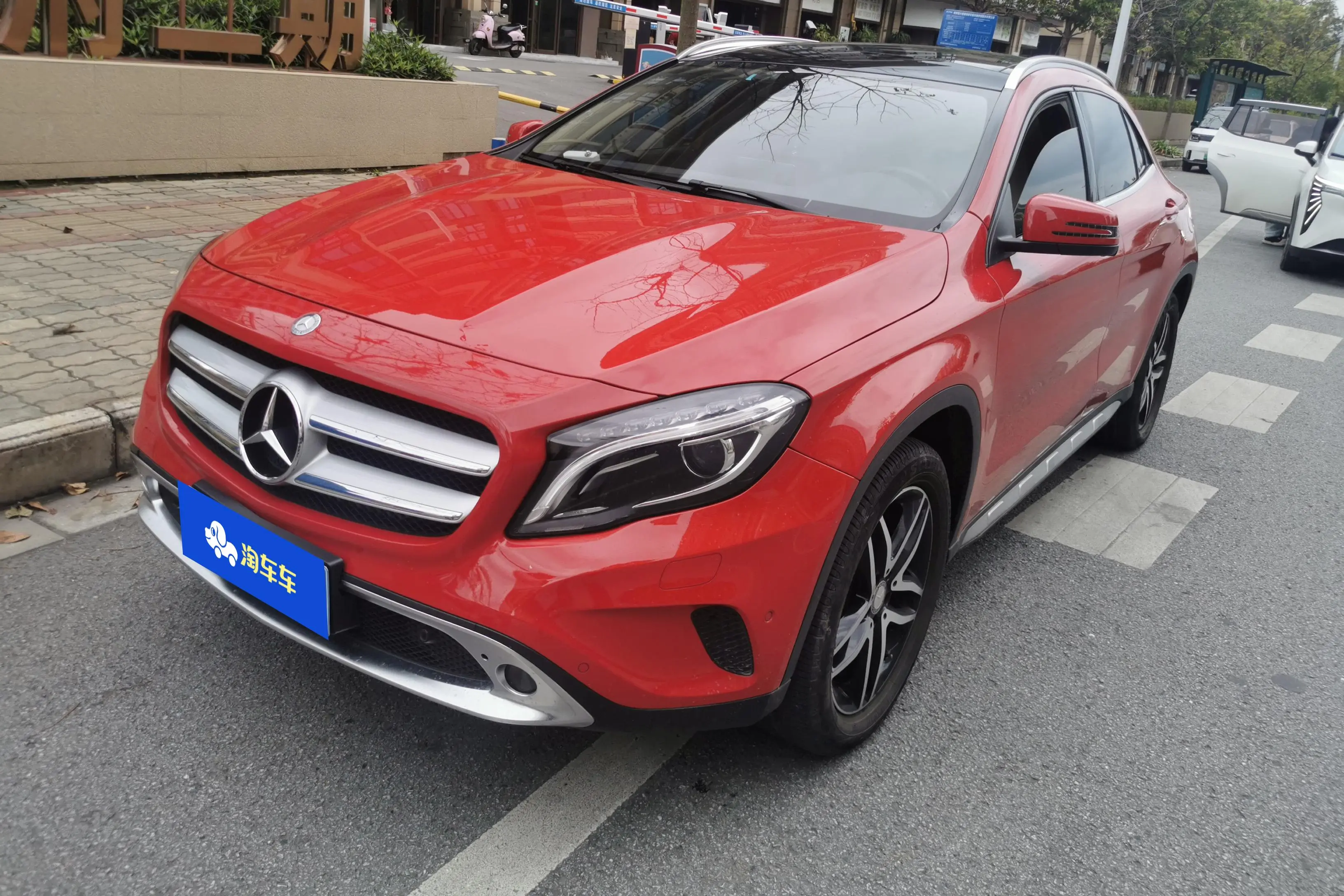 Mercedes-Benz GLA  из Китая