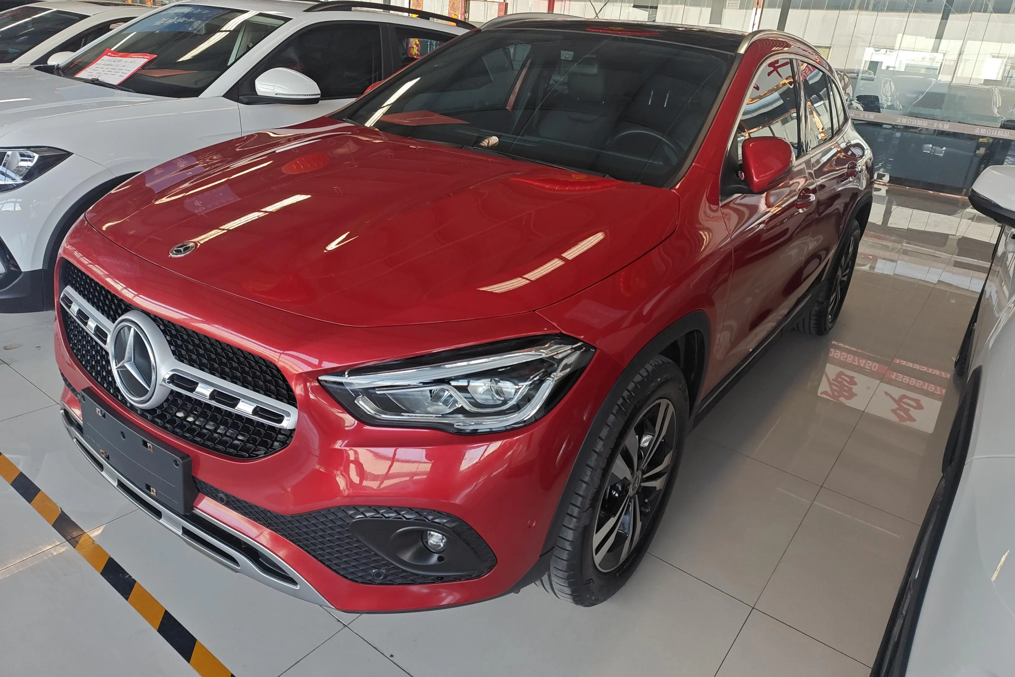 Mercedes-Benz GLA  из Китая