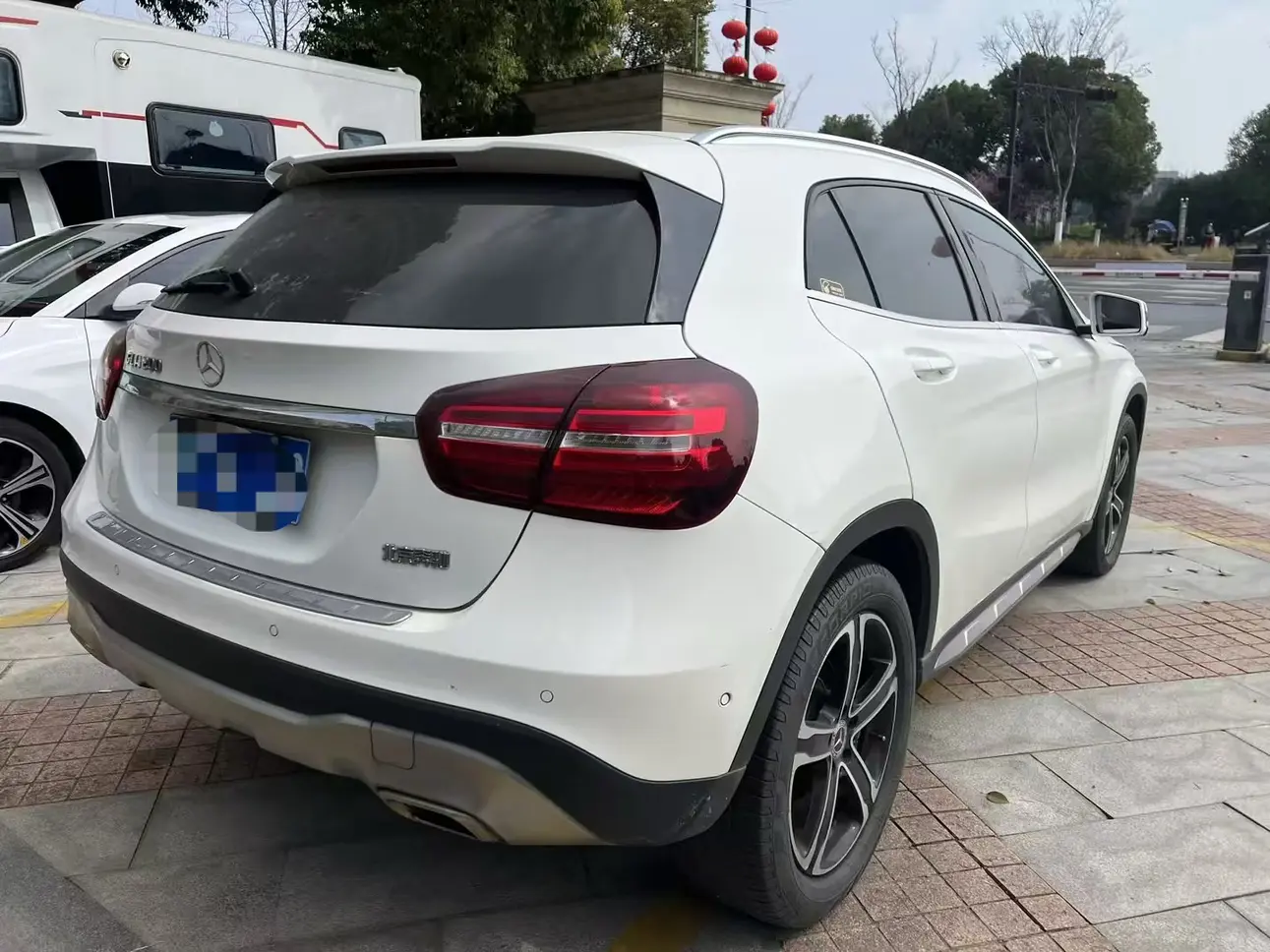 Mercedes-Benz GLA  из Китая