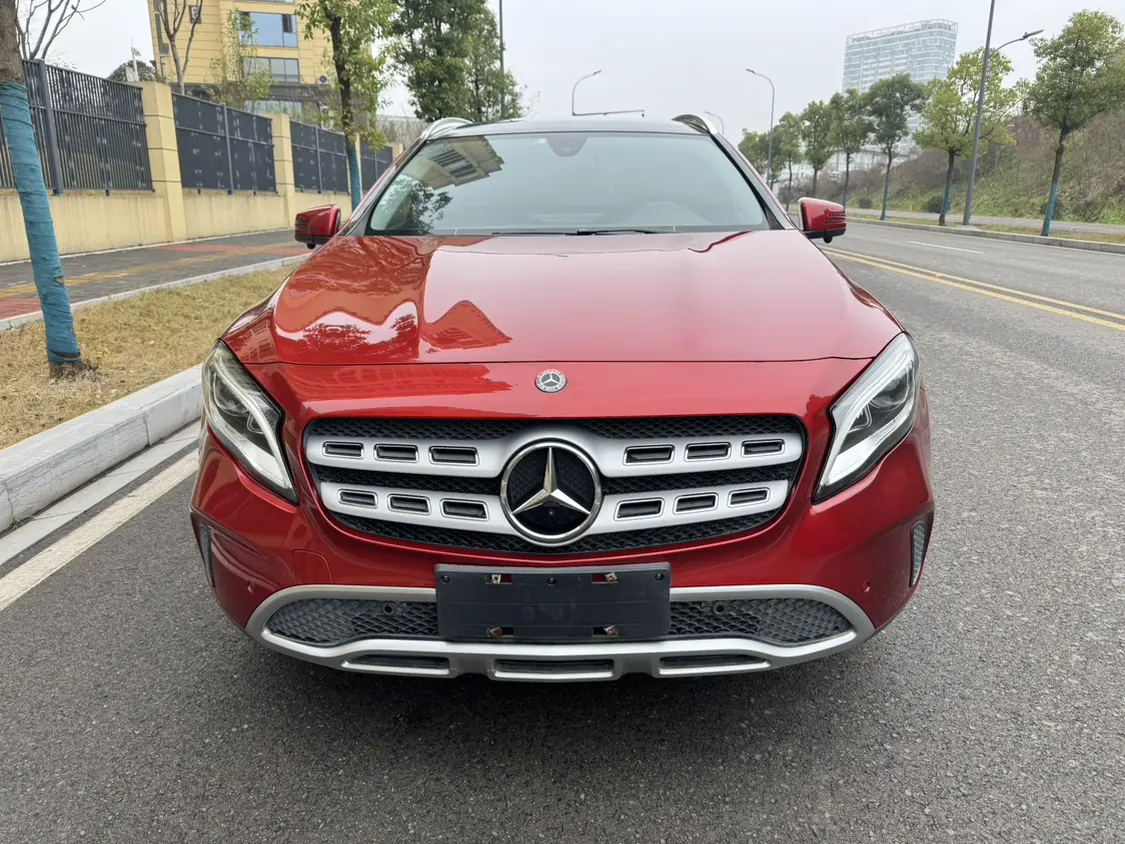 Mercedes-Benz GLA  из Китая