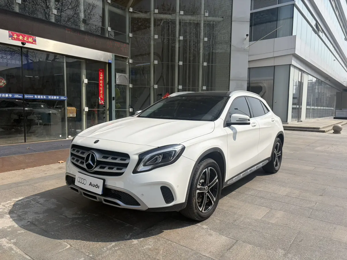 Mercedes-Benz GLA  из Китая