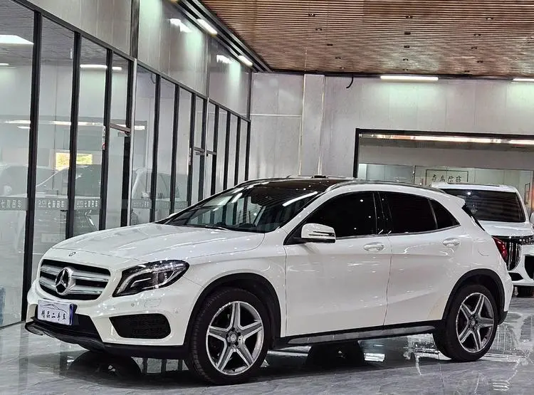 Mercedes-Benz GLA  из Китая