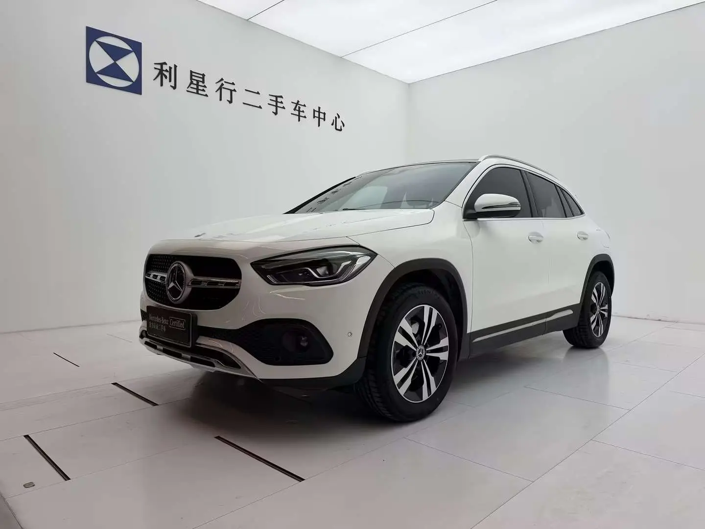 Mercedes-Benz GLA  из Китая