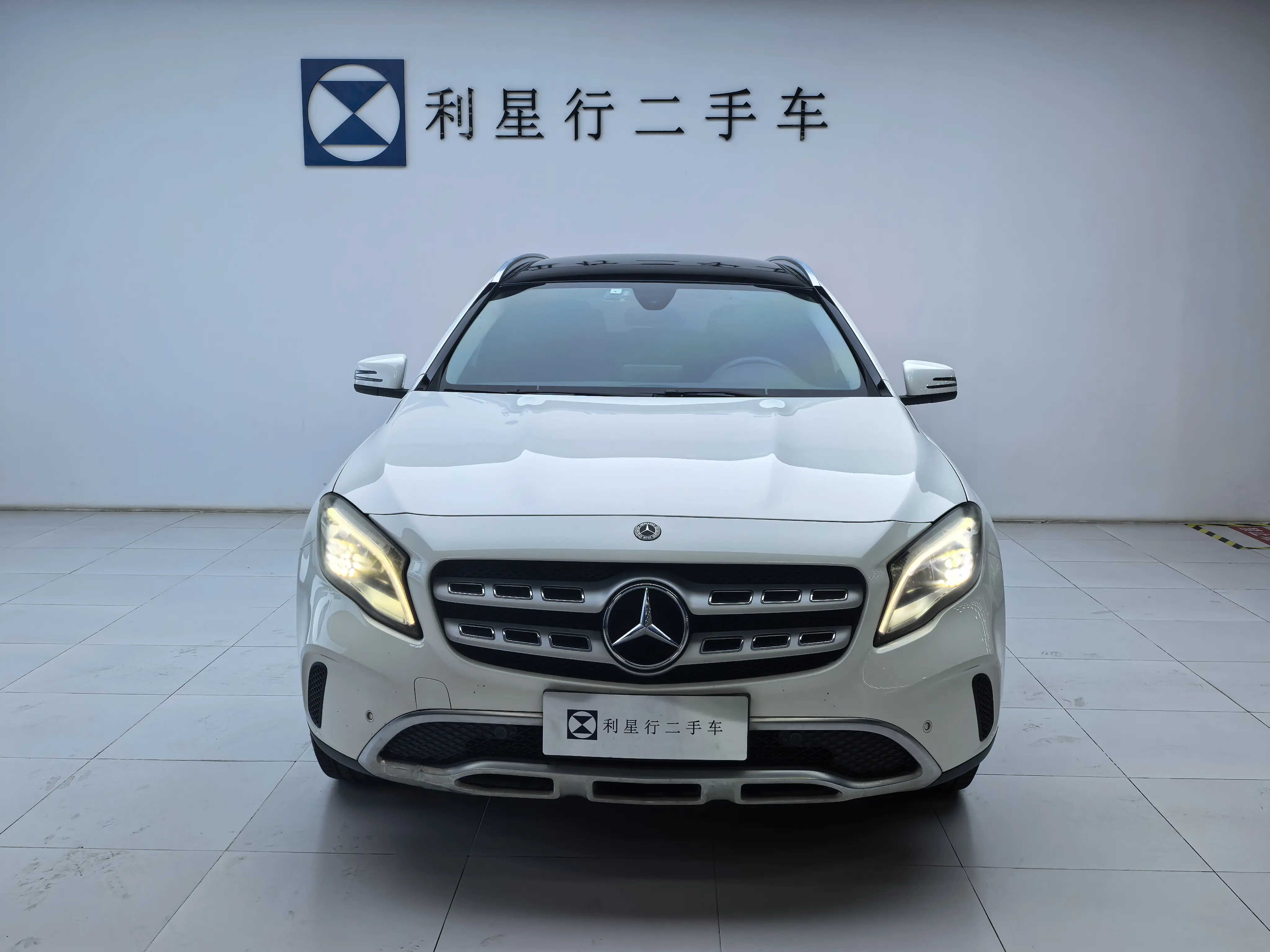 Mercedes-Benz GLA  из Китая