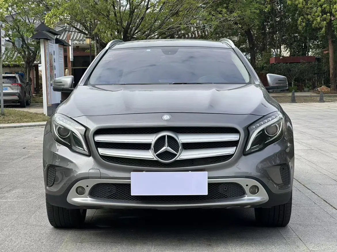 Mercedes-Benz GLA  из Китая