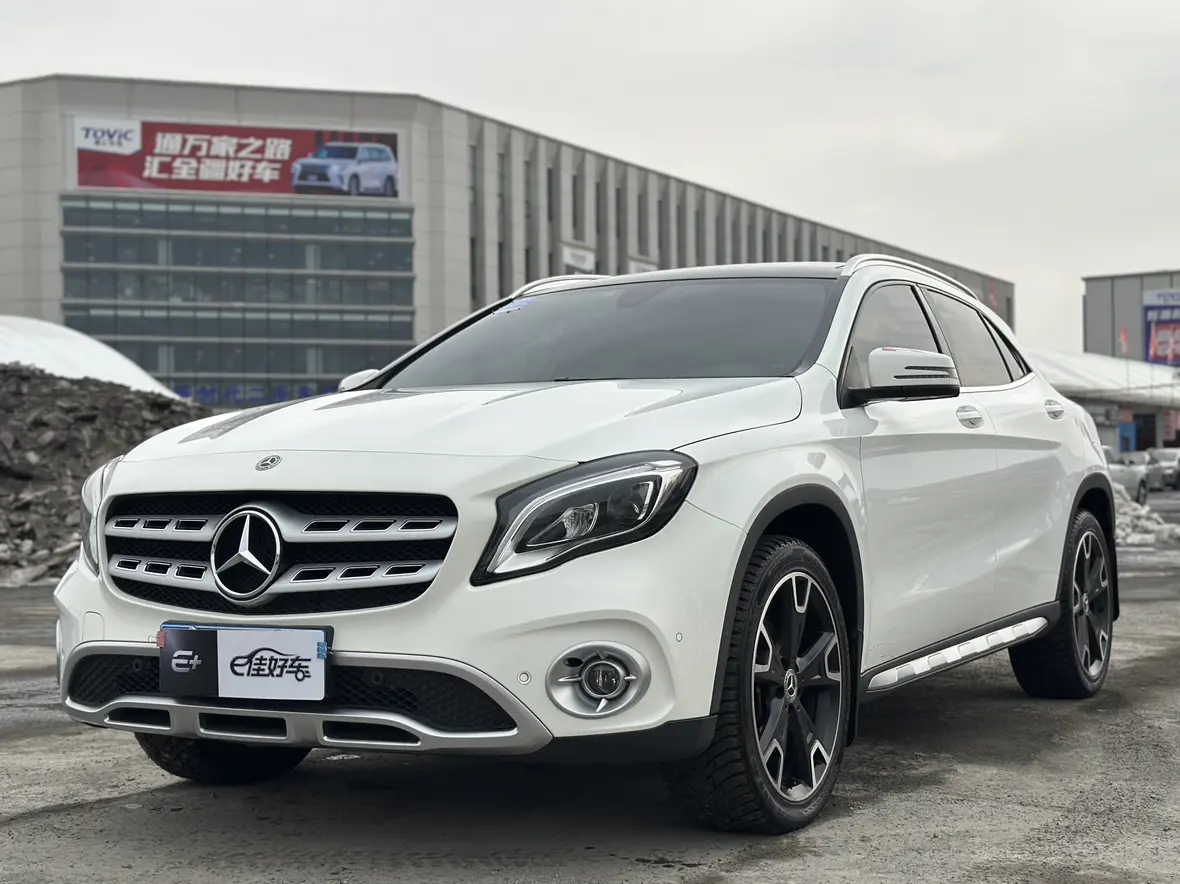 Mercedes-Benz GLA  из Китая