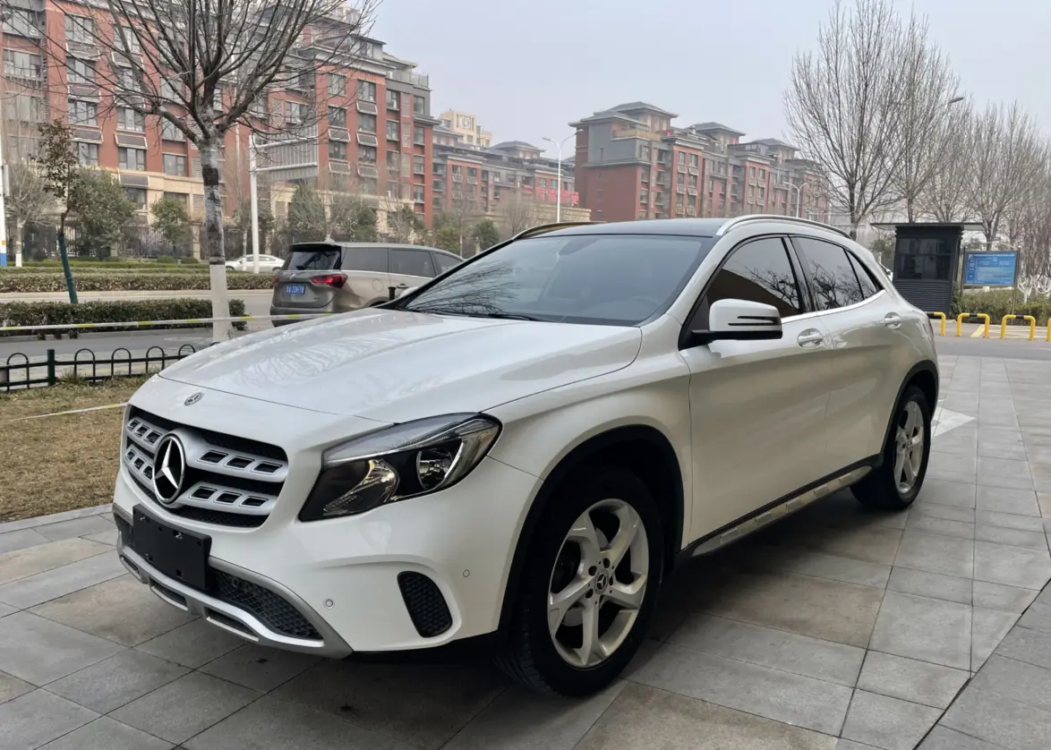 Mercedes-Benz GLA  из Китая