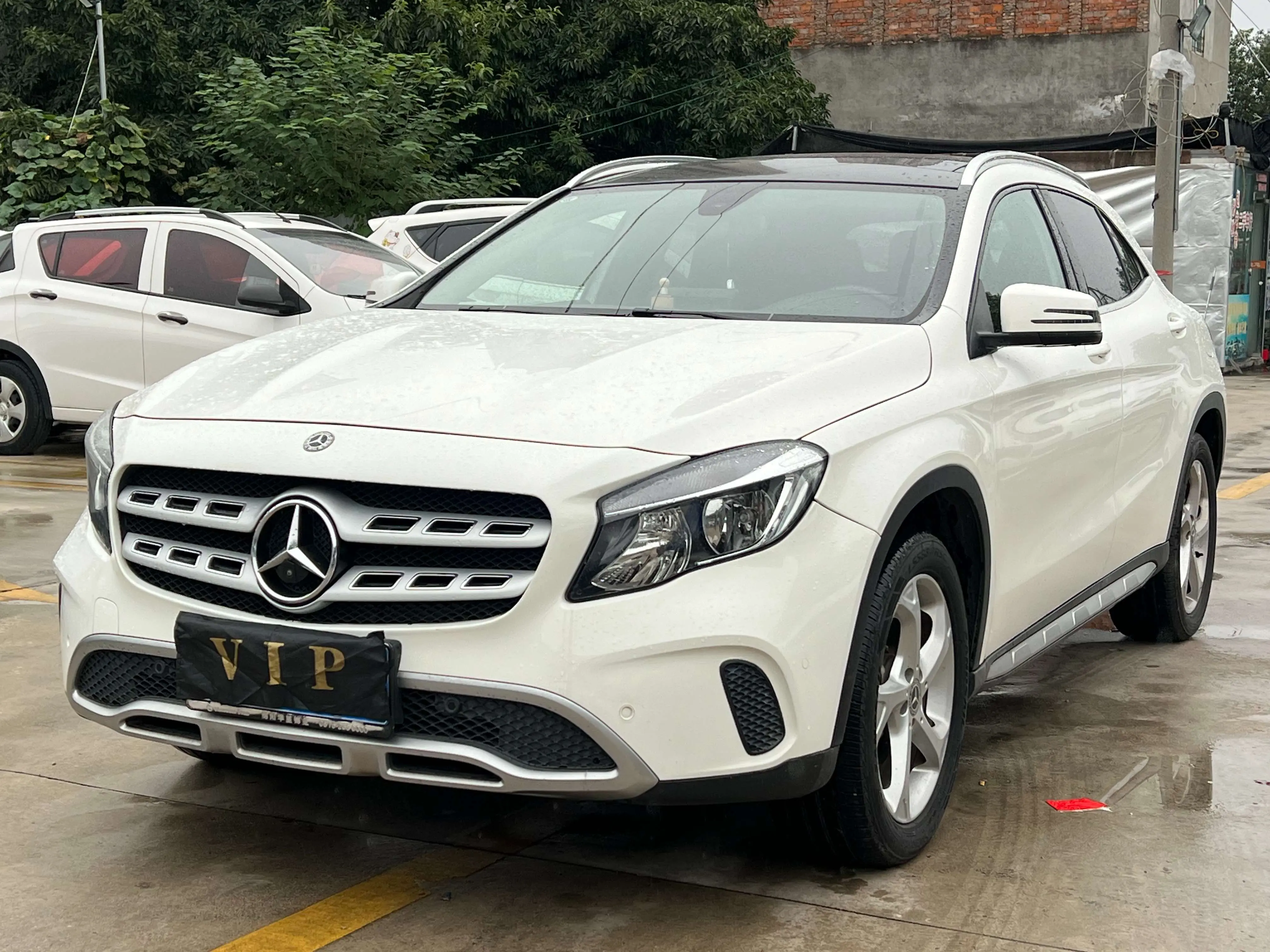Mercedes-Benz GLA  из Китая