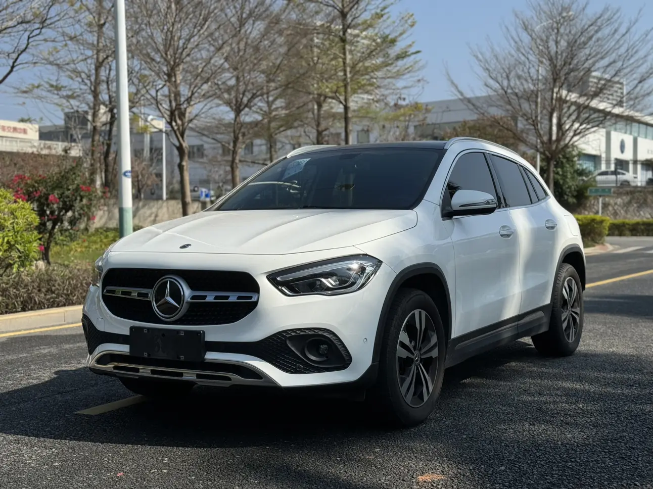 Mercedes-Benz GLA  из Китая