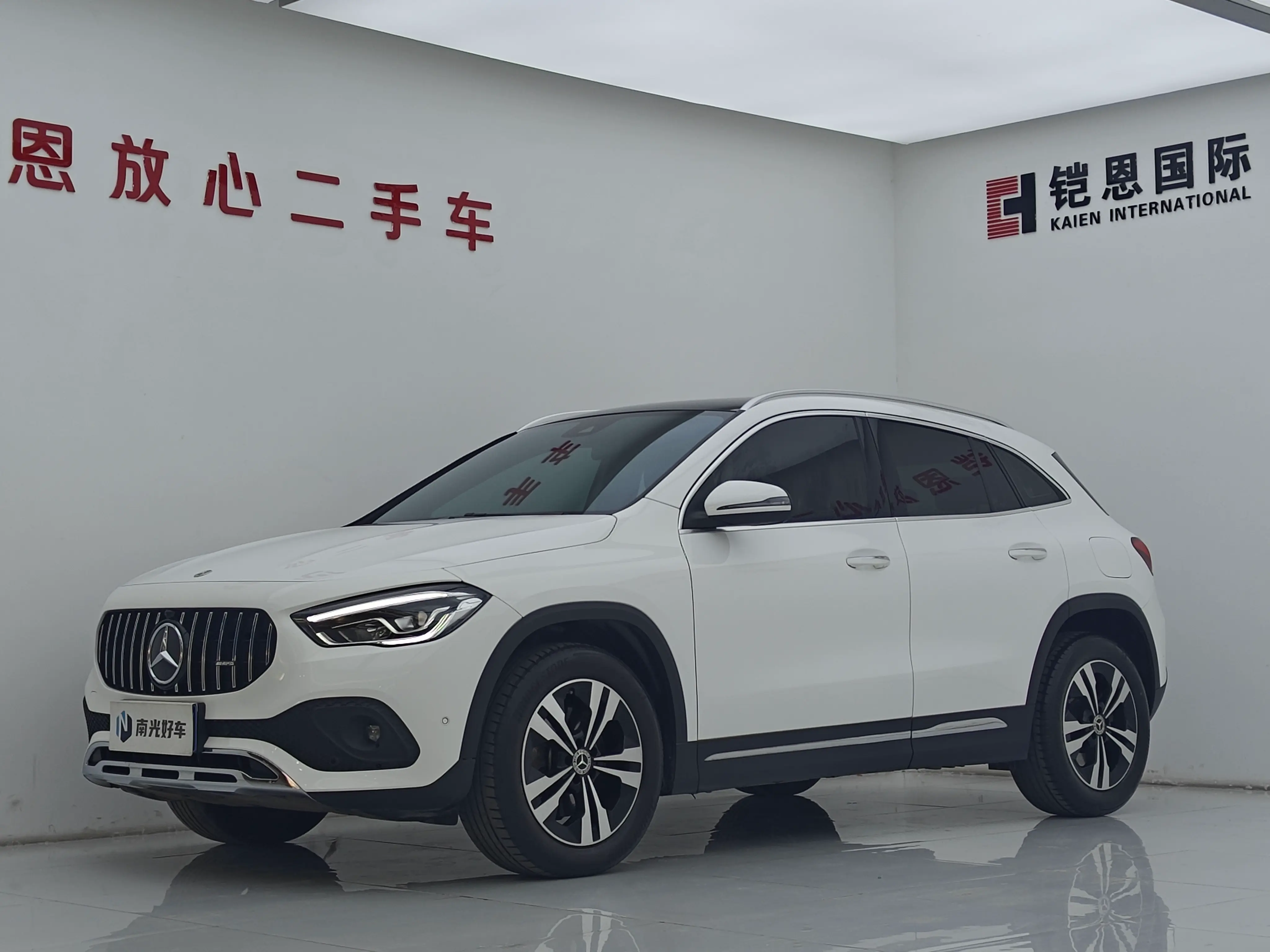 Mercedes-Benz GLA  из Китая