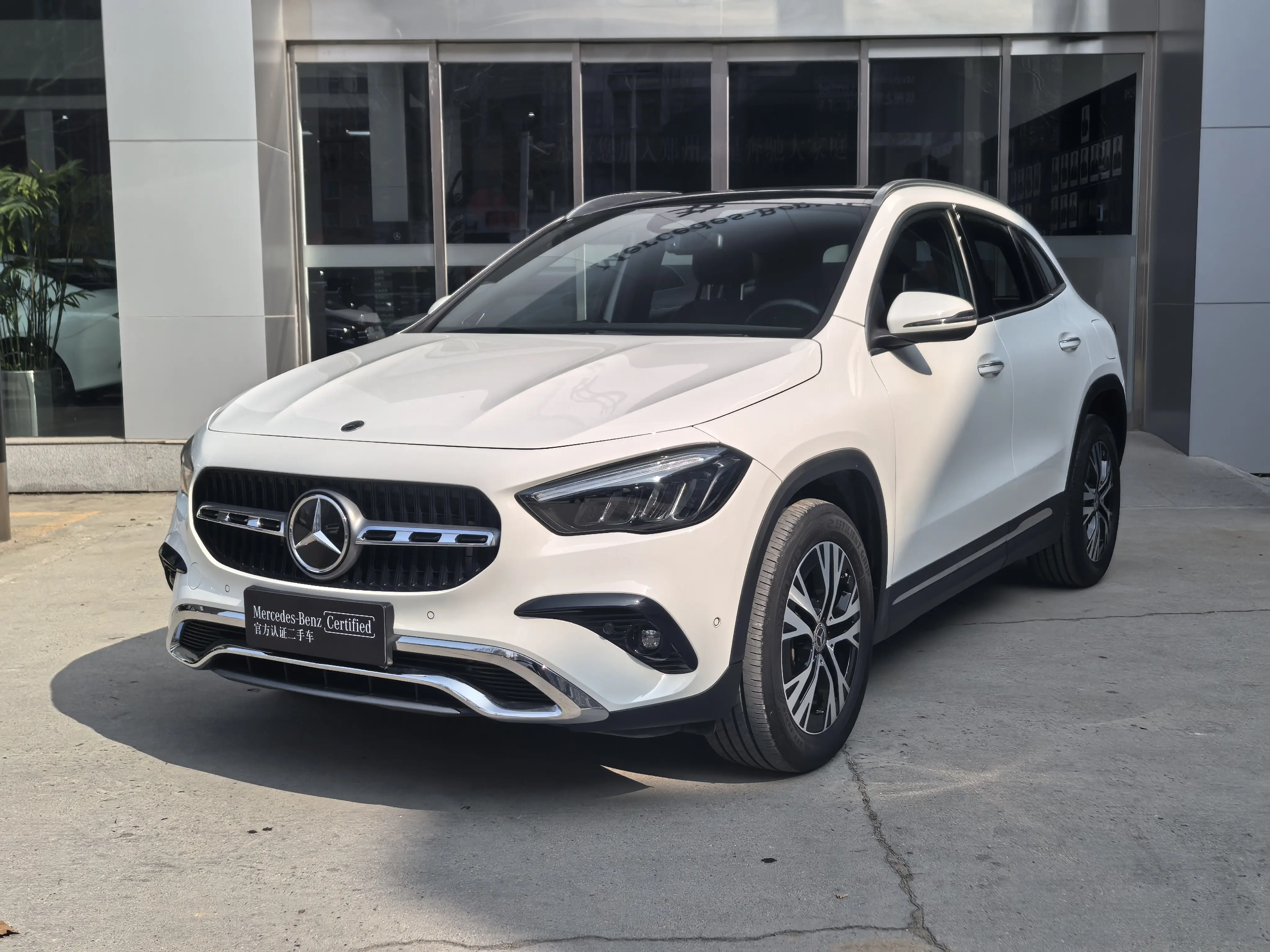 Mercedes-Benz GLA  из Китая