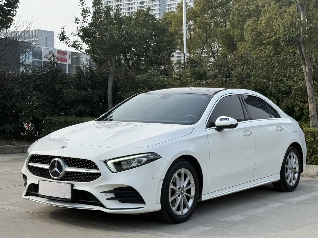 Mercedes-Benz Mercedes Benz A Class  из Китая