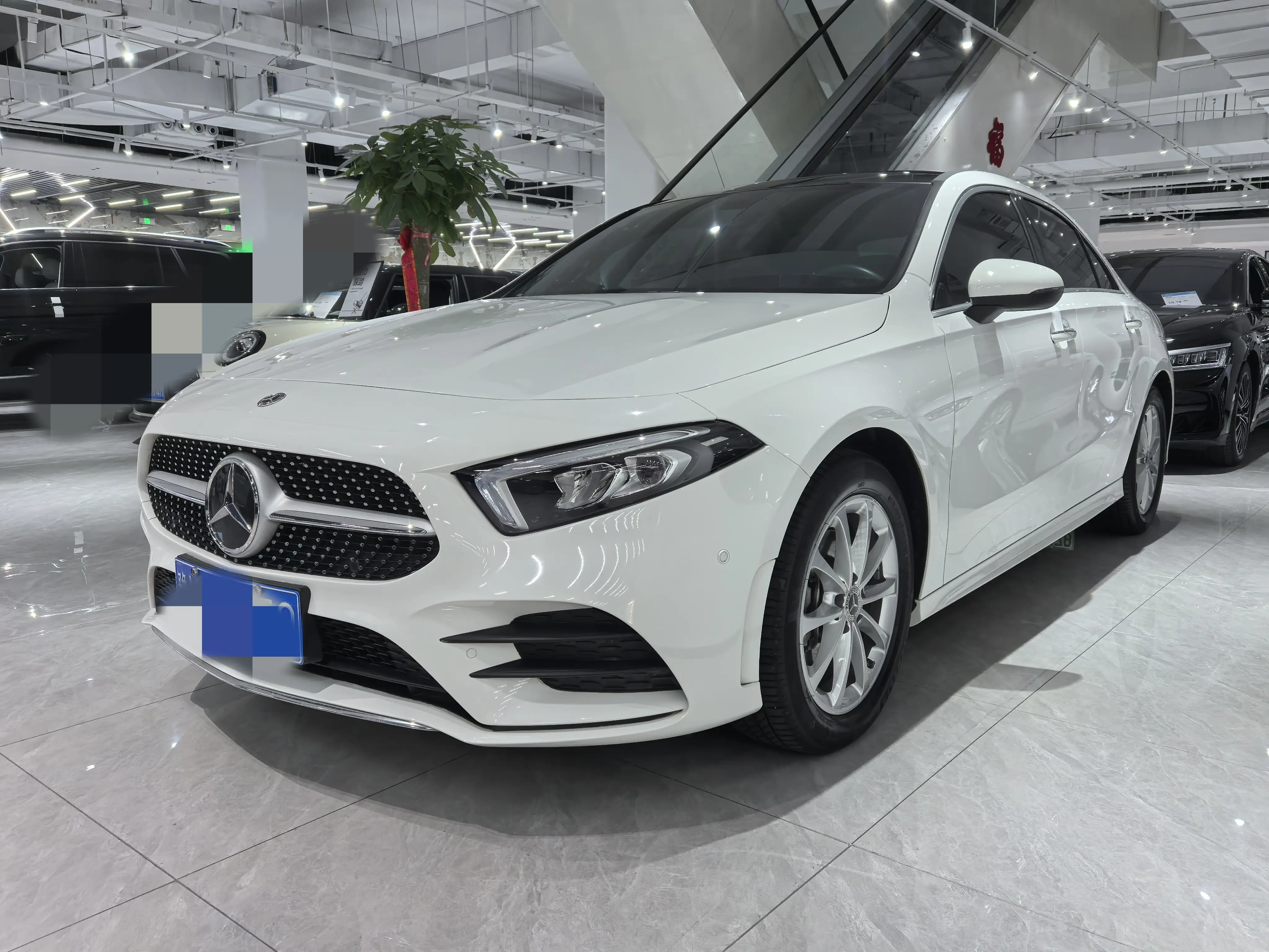 Mercedes-Benz Mercedes Benz A Class  из Китая