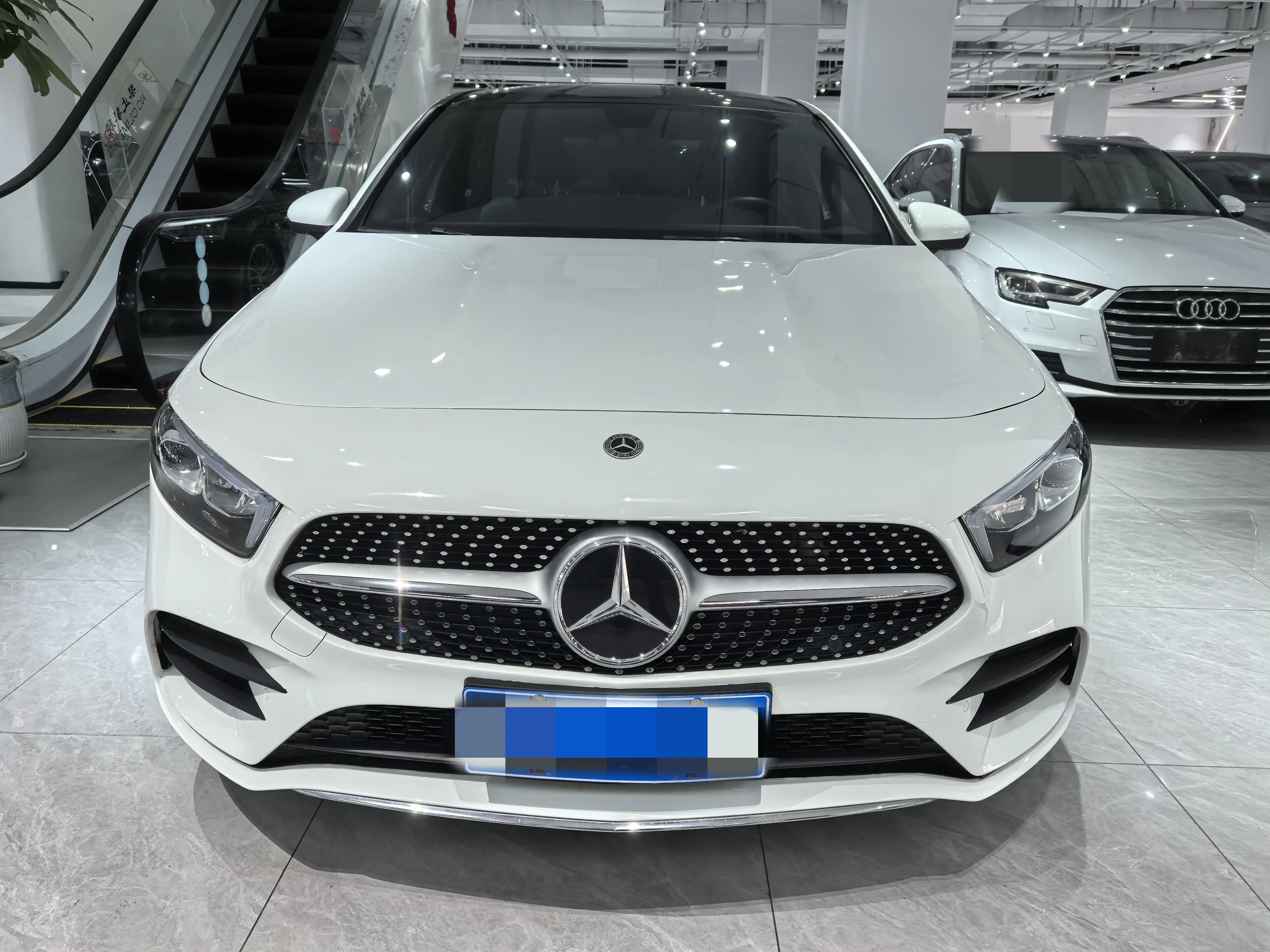 Mercedes-Benz Mercedes Benz A Class  из Китая
