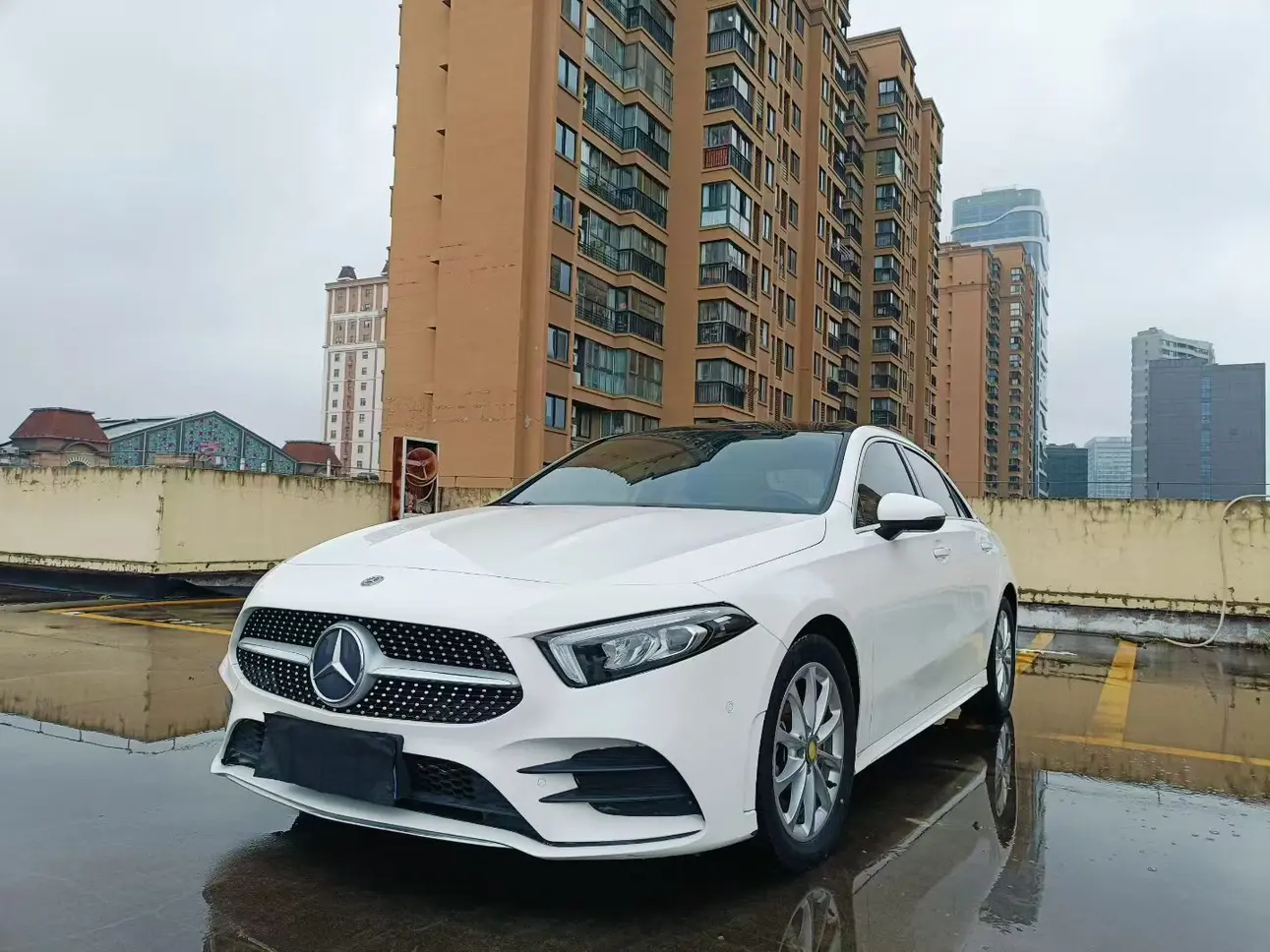 Mercedes-Benz Mercedes Benz A Class  из Китая