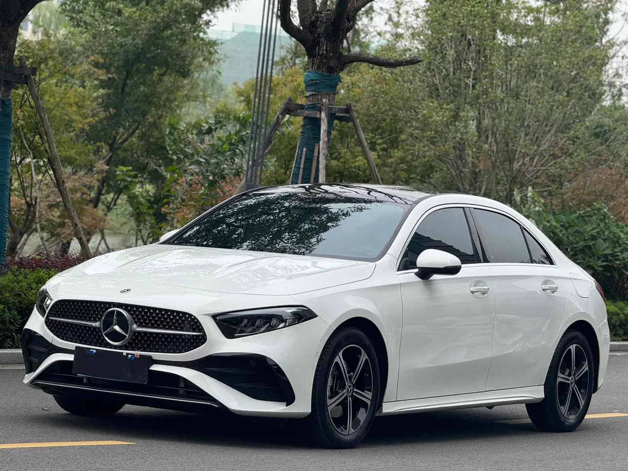 Mercedes-Benz Mercedes Benz A Class  из Китая