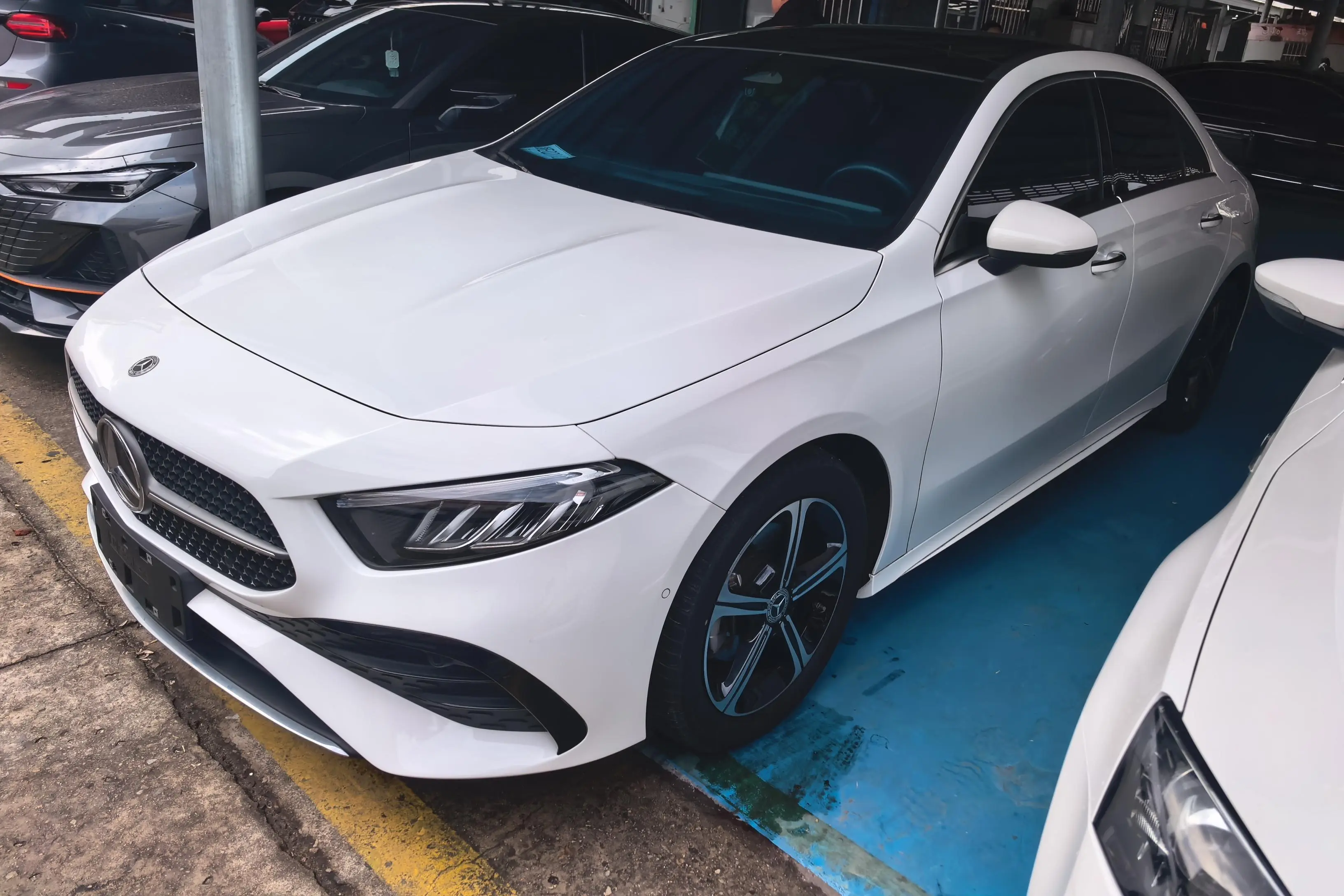 Mercedes-Benz Mercedes Benz A Class  из Китая