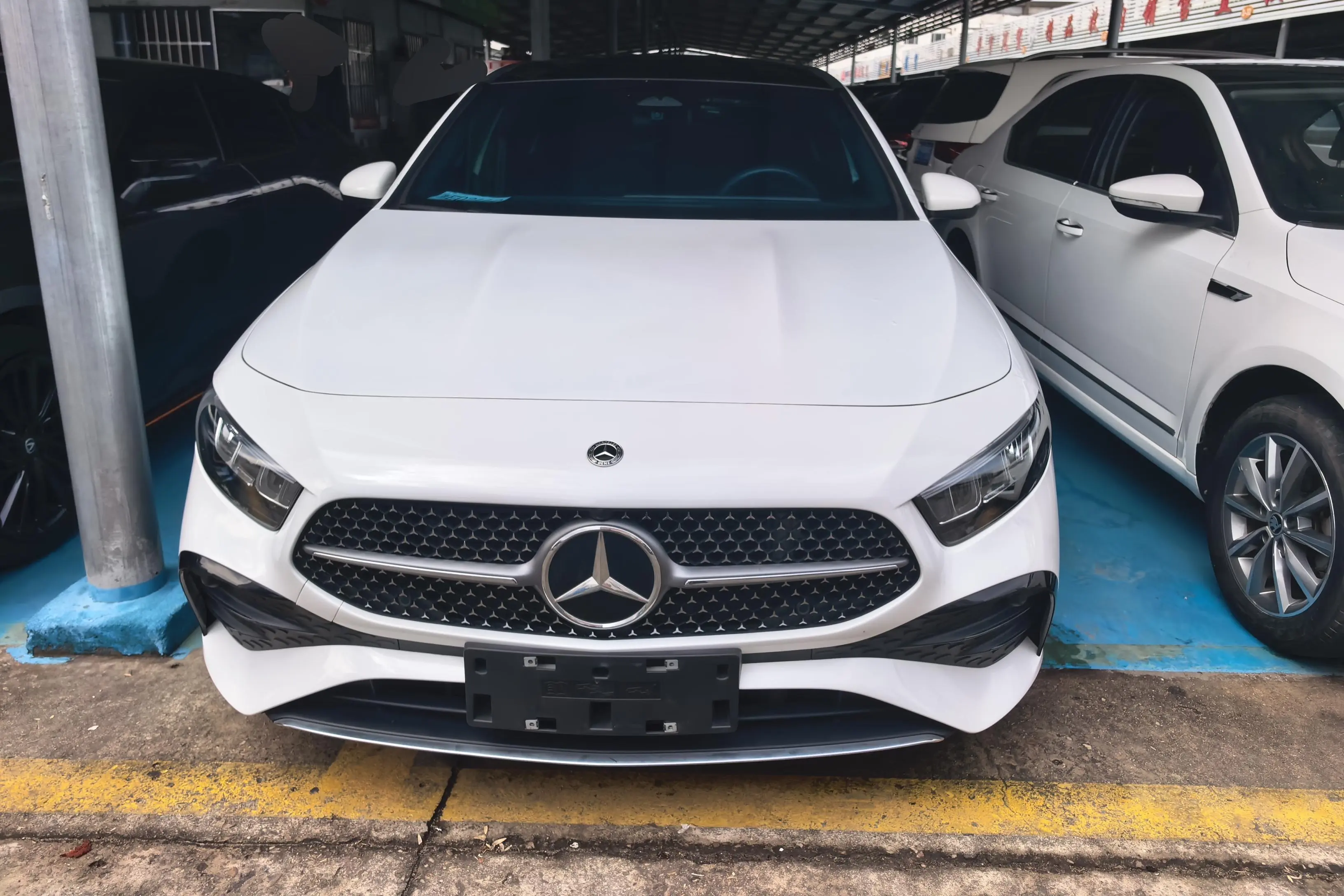 Mercedes-Benz Mercedes Benz A Class  из Китая