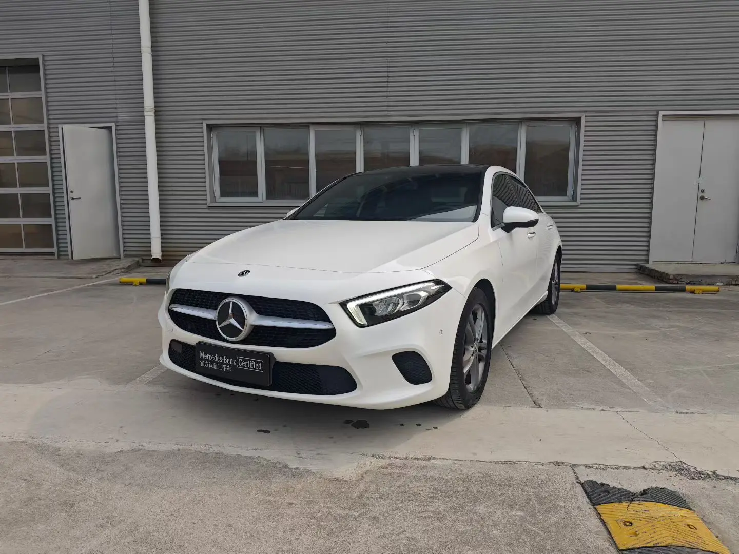 Mercedes-Benz Mercedes Benz A Class  из Китая