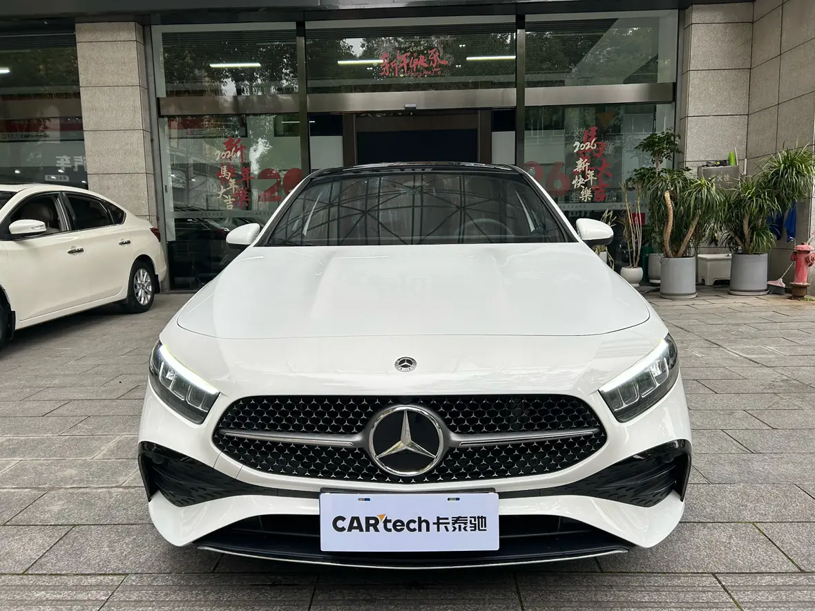 Mercedes-Benz Mercedes Benz A Class  из Китая