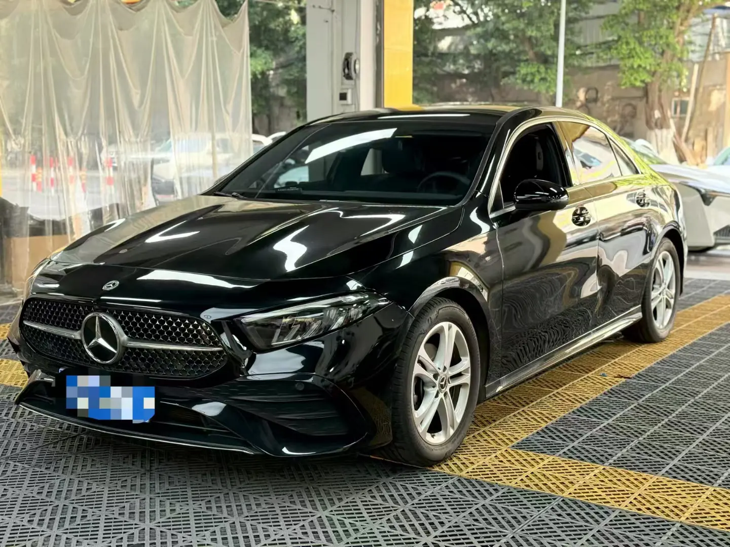 Mercedes-Benz Mercedes Benz A Class  из Китая