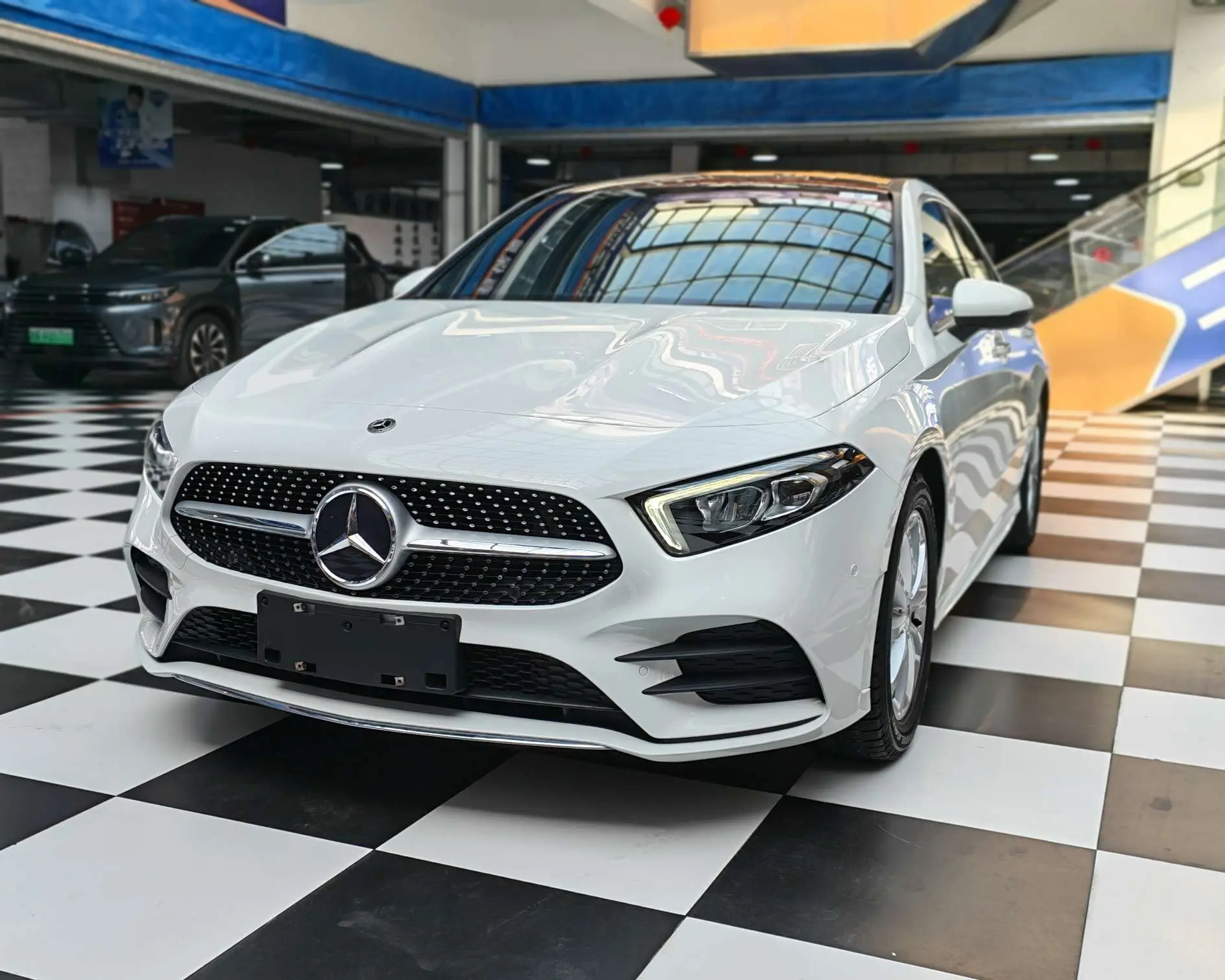 Mercedes-Benz Mercedes Benz A Class  из Китая