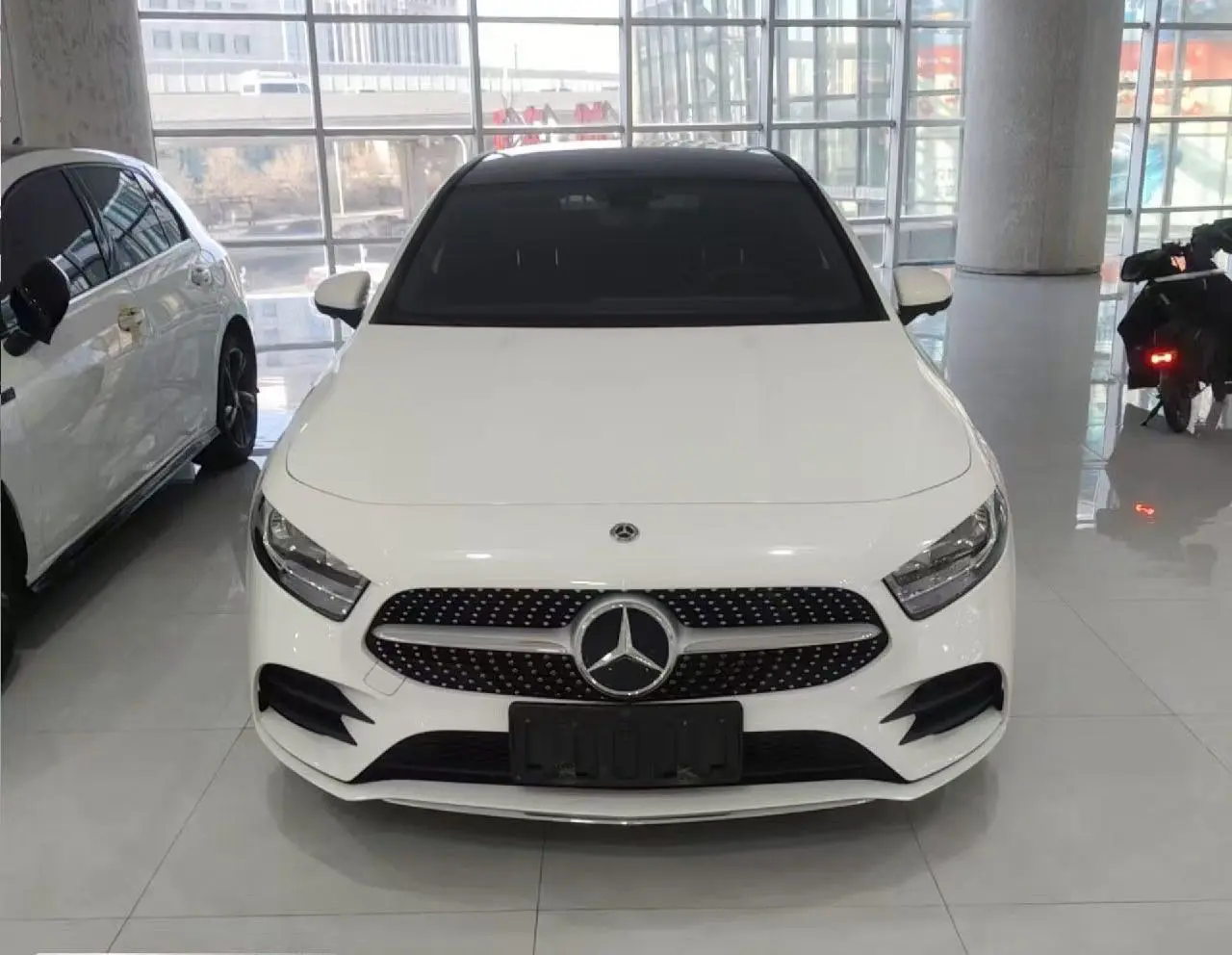 Mercedes-Benz Mercedes Benz A Class  из Китая