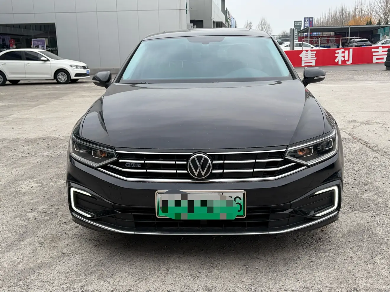 Volkswagen Magotan PHEV  из Китая