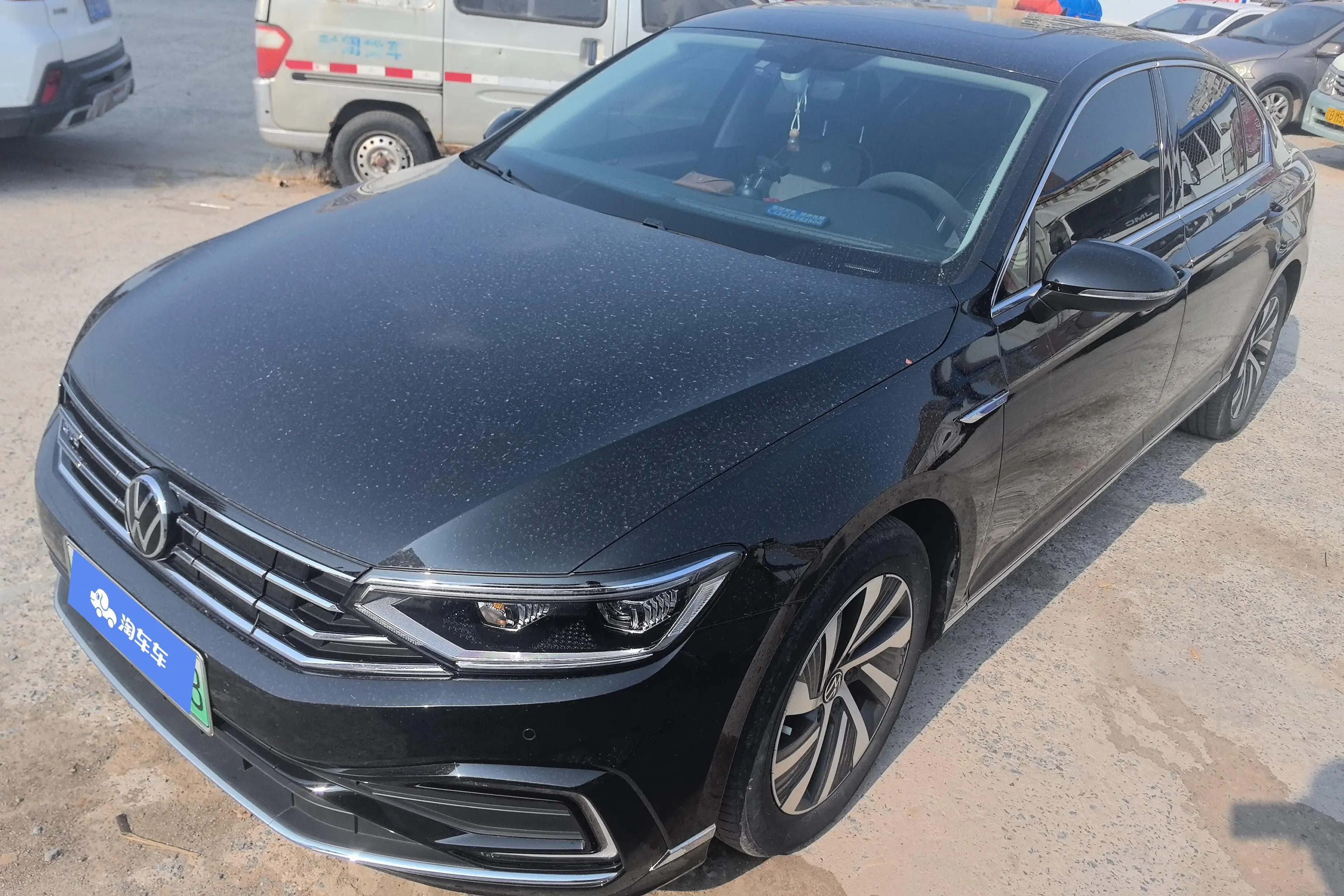 Volkswagen Magotan PHEV  из Китая