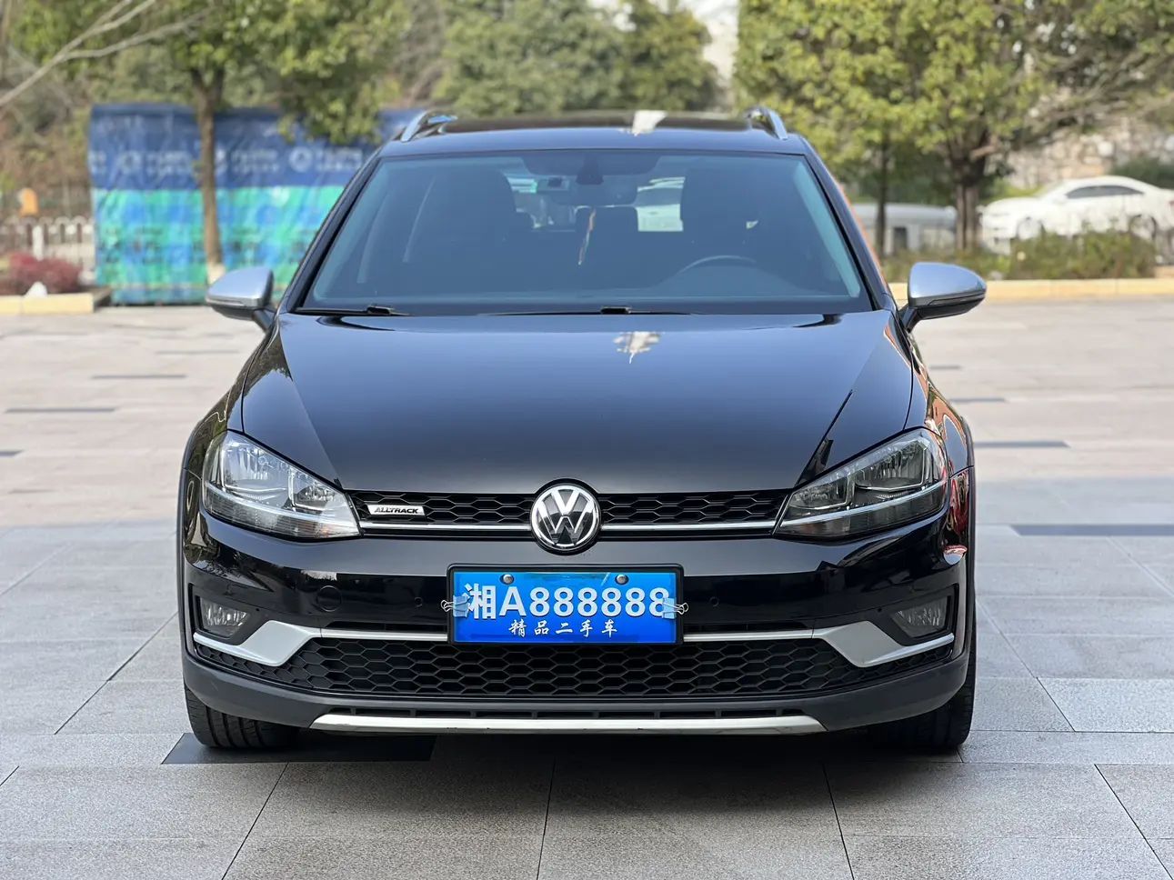 Volkswagen Golf  из Китая