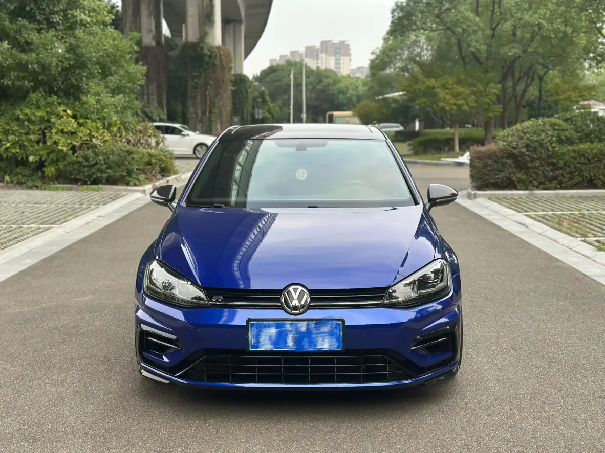 Volkswagen Golf  из Китая