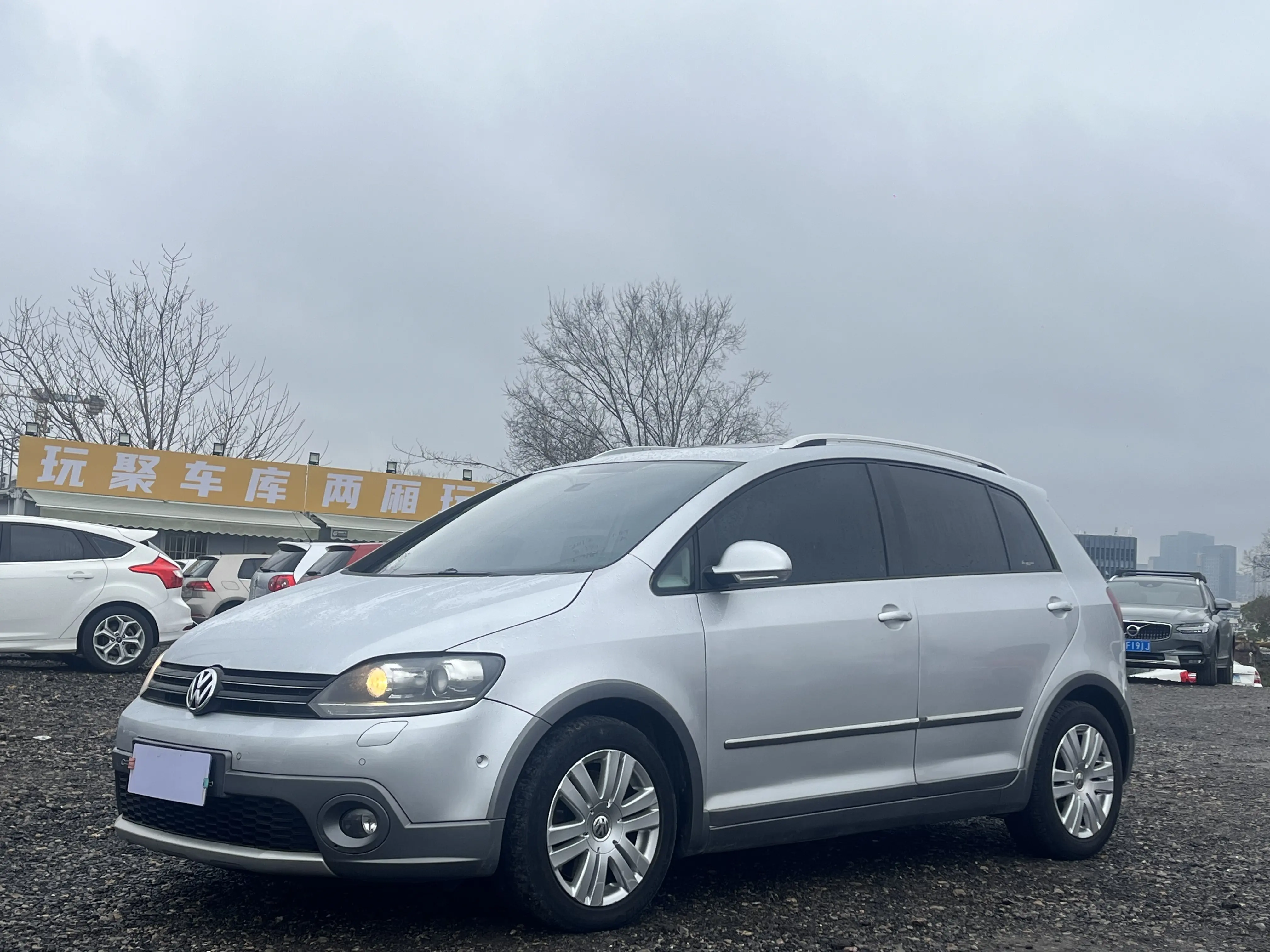 Volkswagen Golf  из Китая