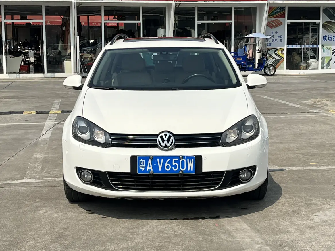 Volkswagen Golf  из Китая