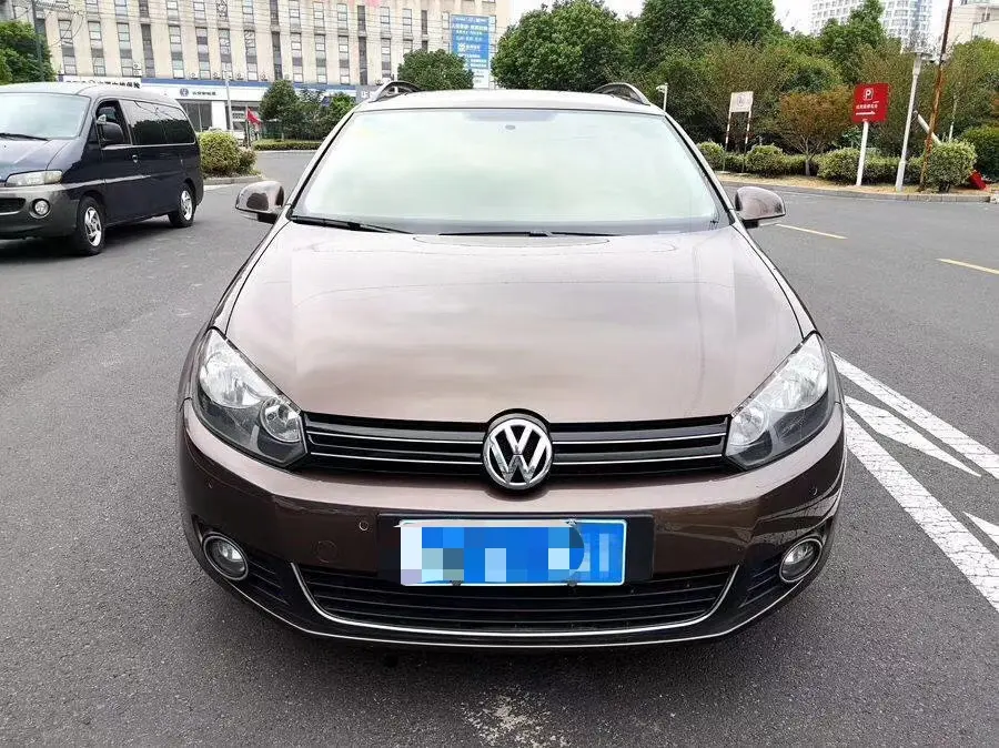 Volkswagen Golf  из Китая